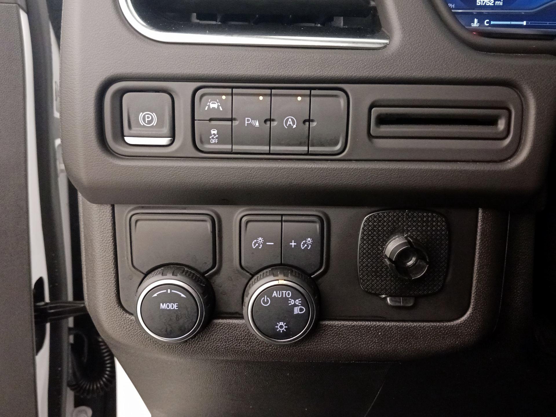 Thumbnail: 2024 Chevrolet Suburban - 13