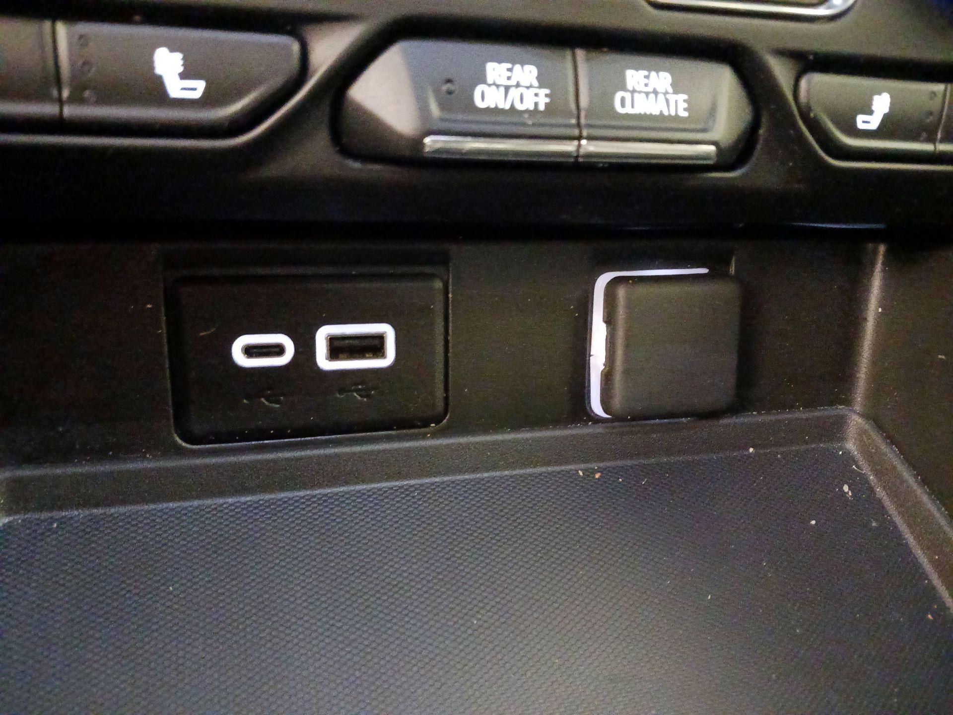 Thumbnail: 2024 Chevrolet Suburban - 18