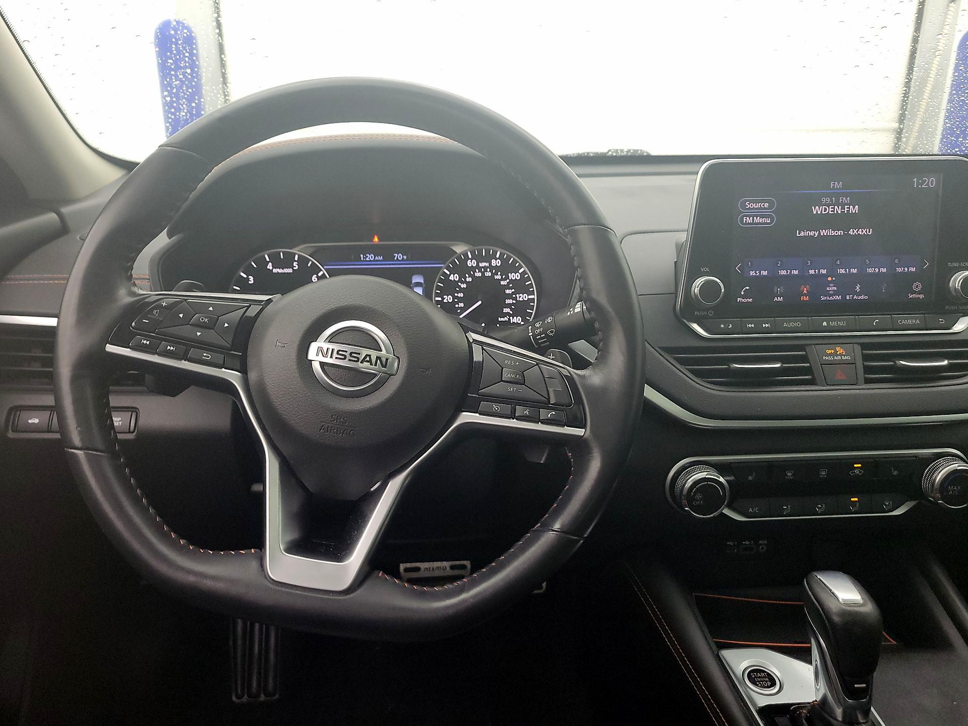 Thumbnail: 2019 Nissan Altima - 10