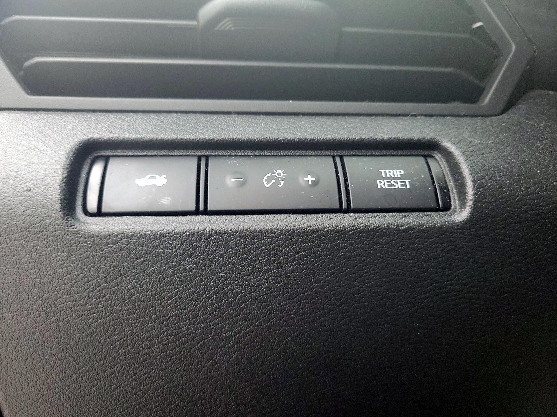 Thumbnail: 2019 Nissan Altima - 13