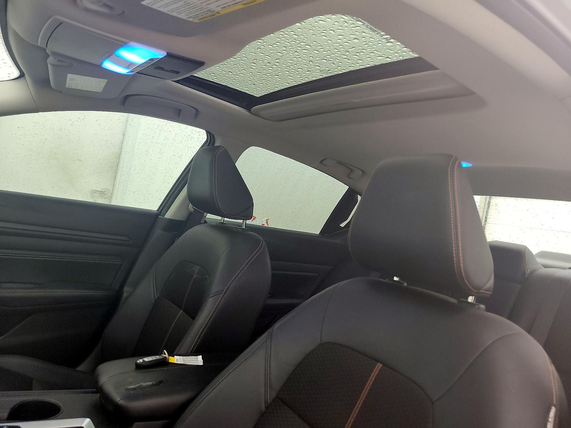 Thumbnail: 2019 Nissan Altima - 19