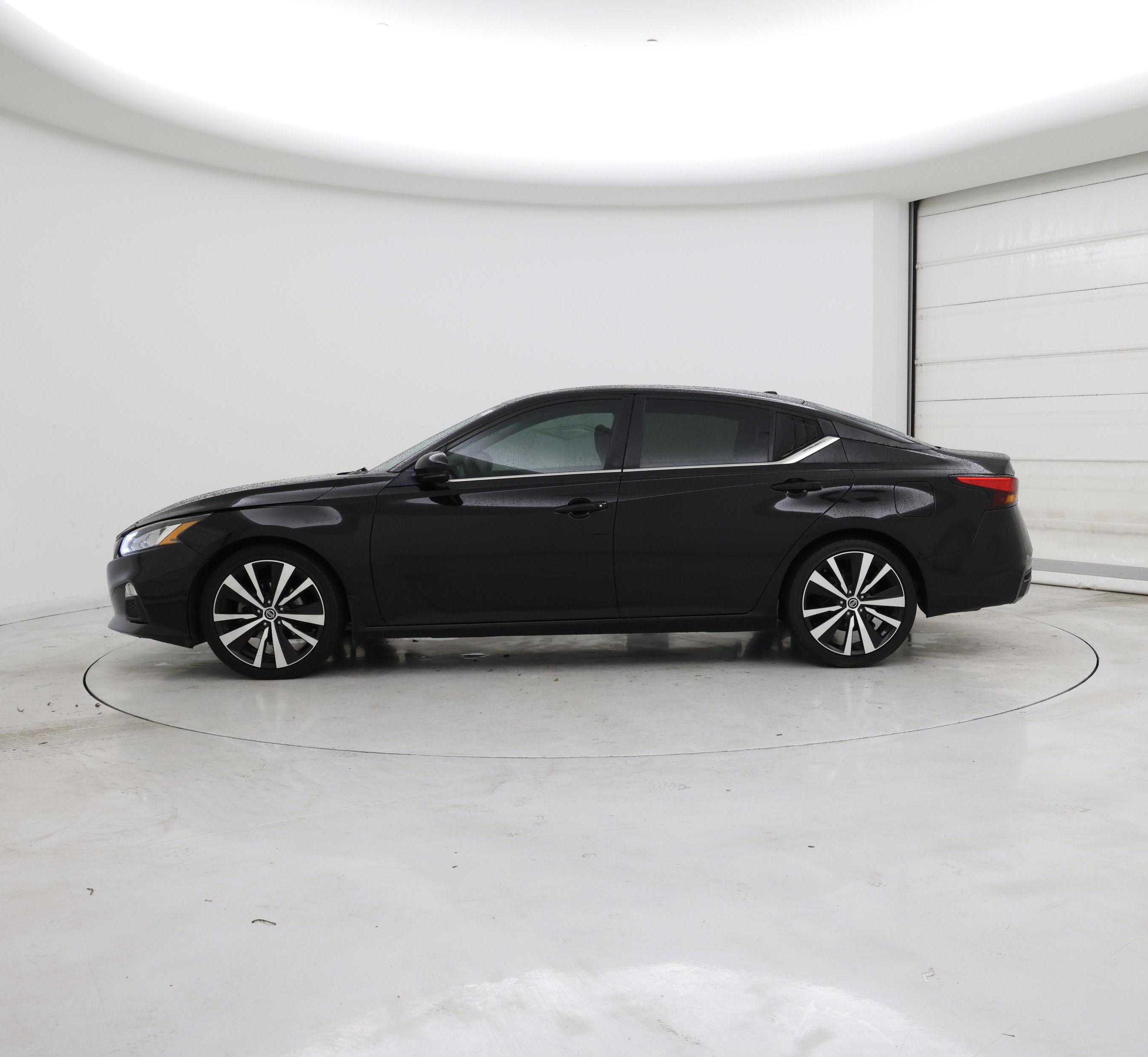 Thumbnail: 2019 Nissan Altima - 3