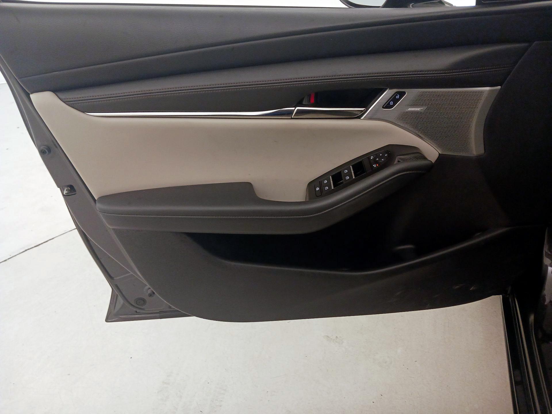 Thumbnail: 2021 Mazda Mazda3 - 12