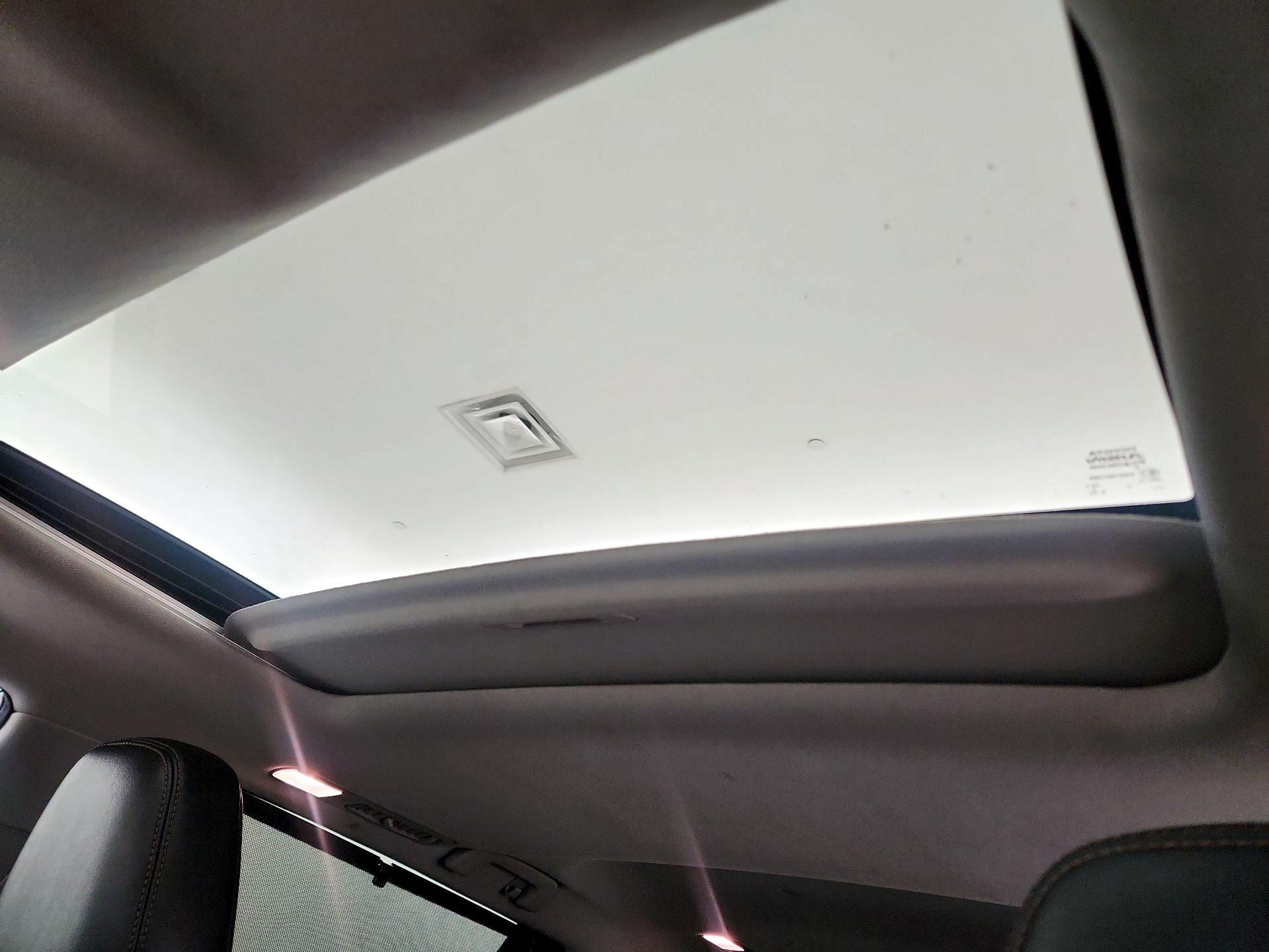 Thumbnail: 2016 Toyota Highlander - 19
