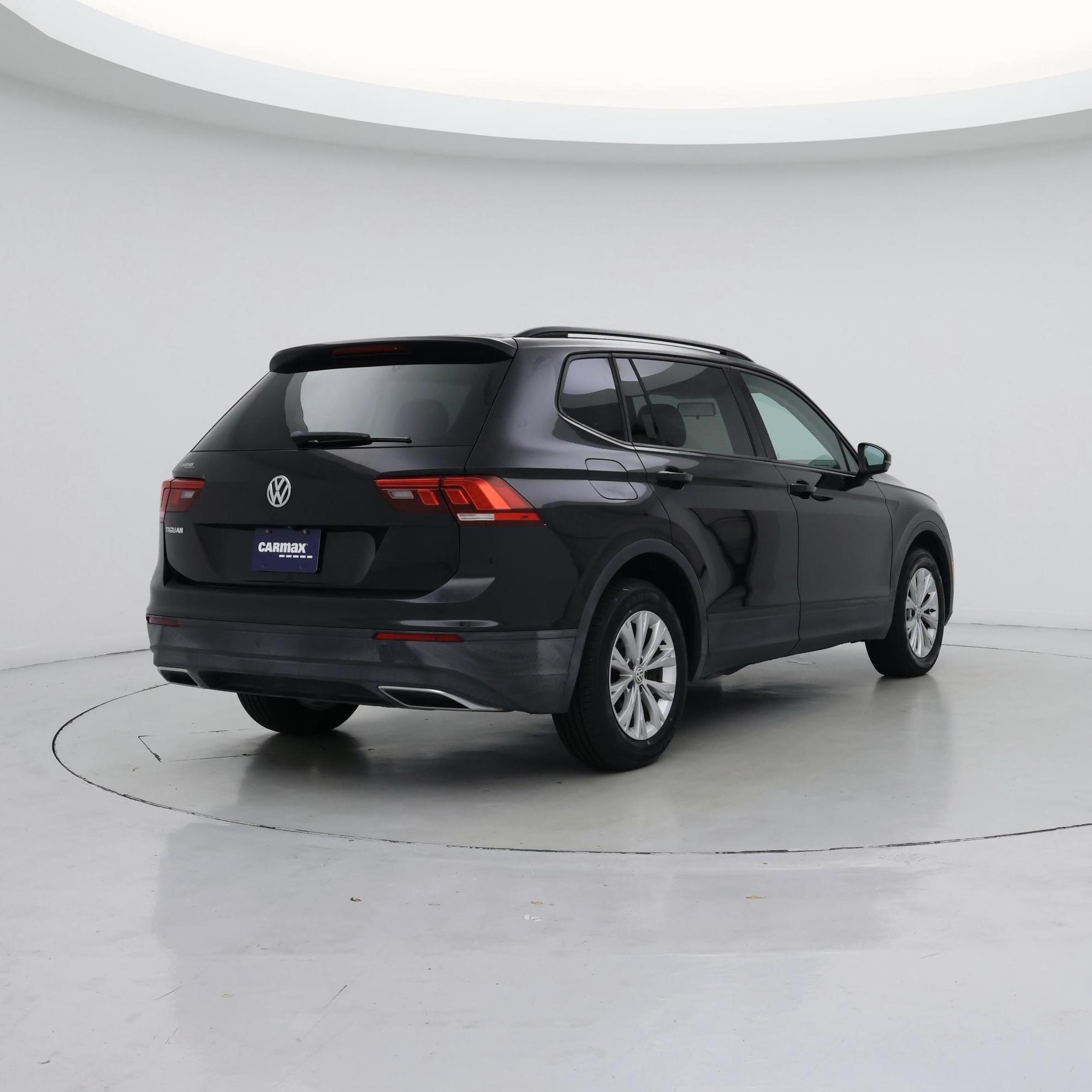 Thumbnail: 2019 Volkswagen Tiguan - 8