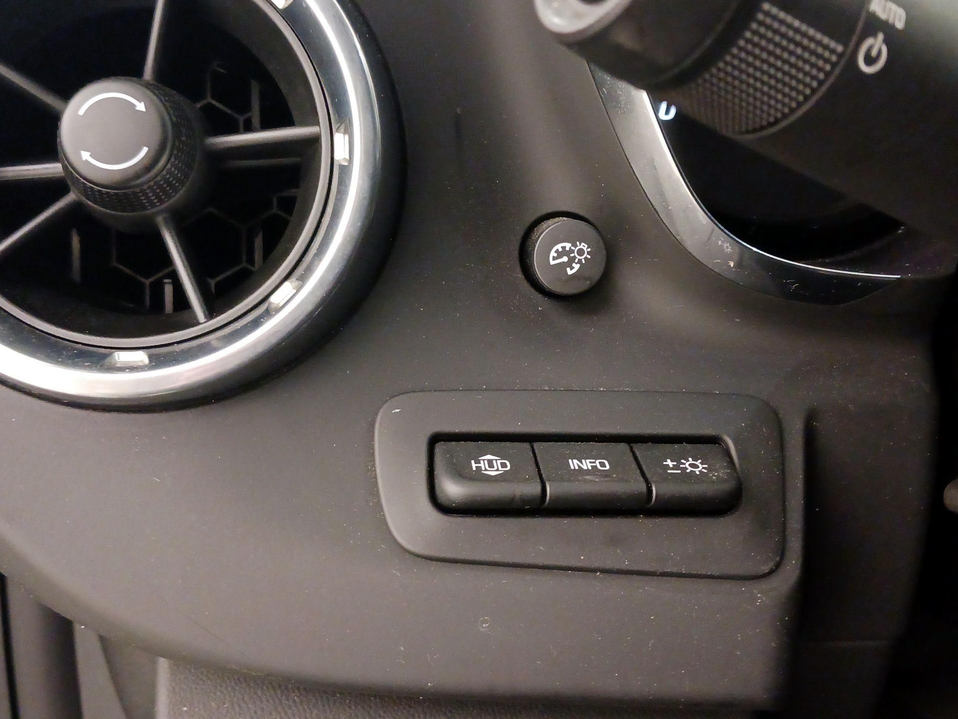 Thumbnail: 2018 Chevrolet Camaro - 13