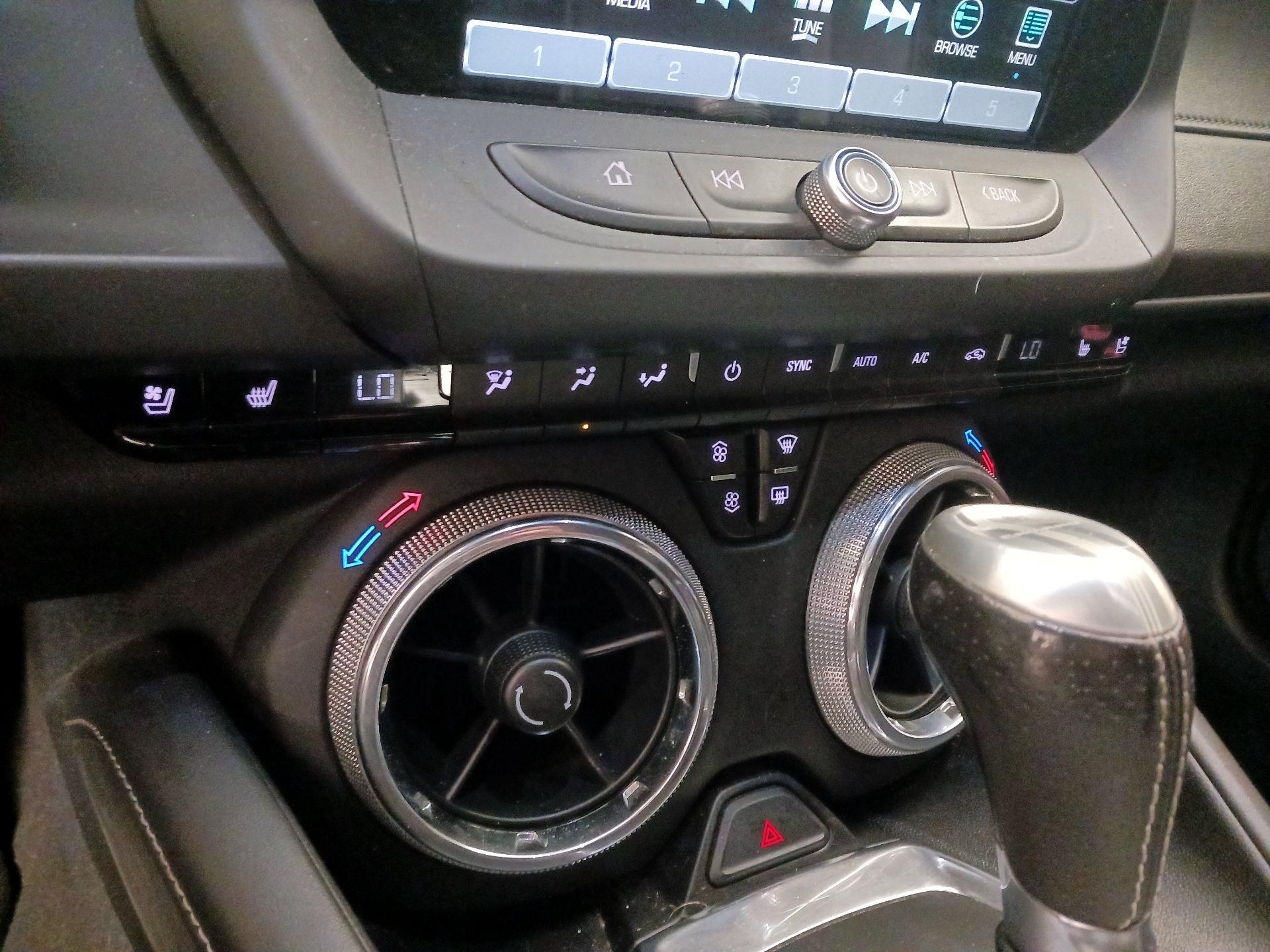 Thumbnail: 2018 Chevrolet Camaro - 16