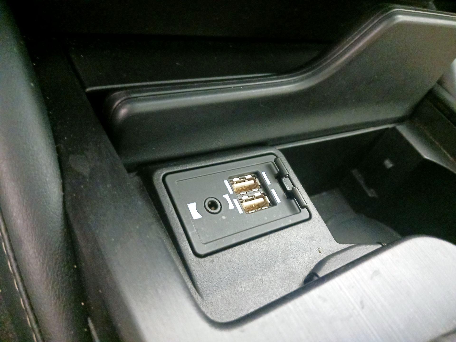 Thumbnail: 2019 Lexus ES - 19