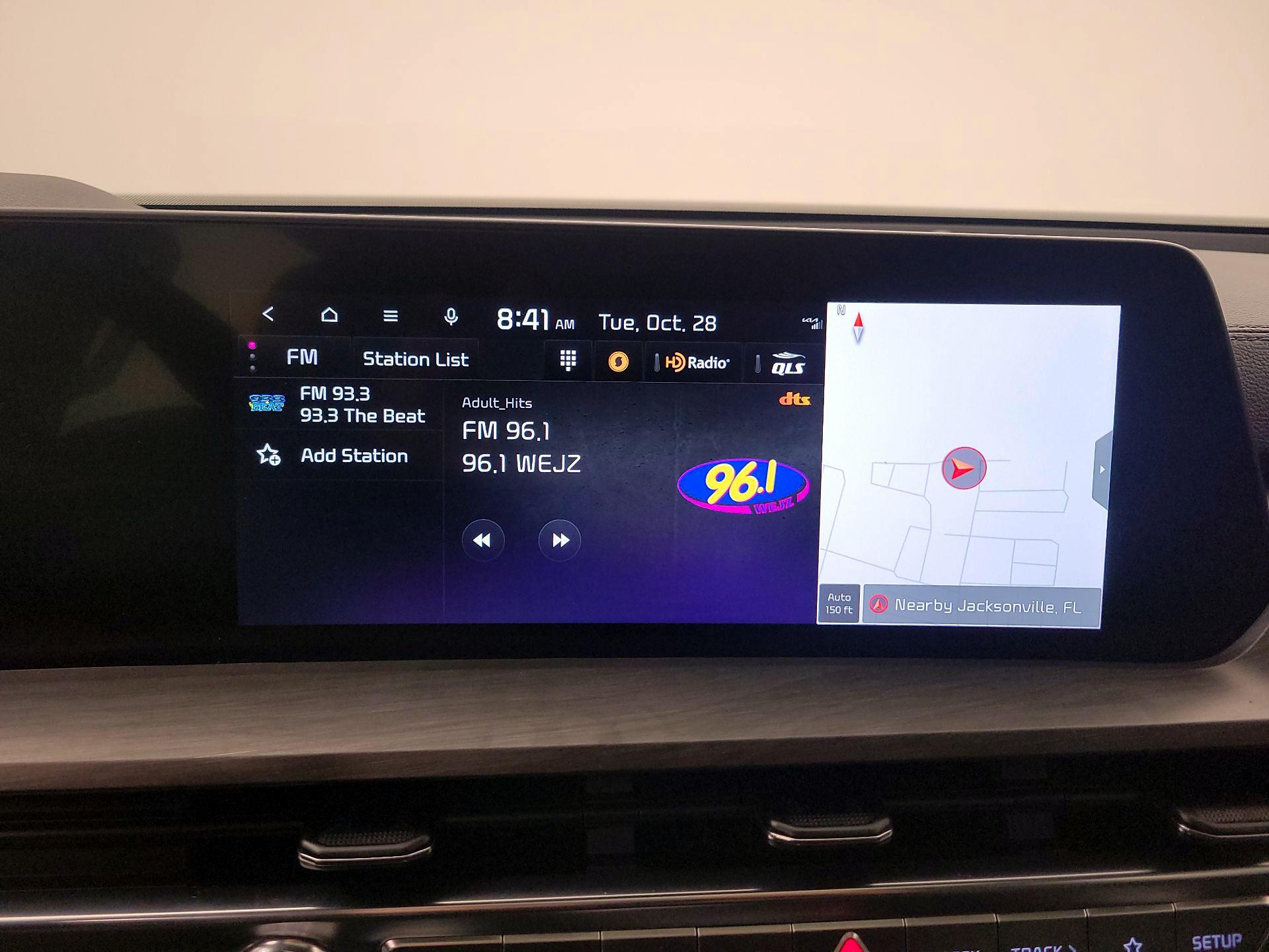 Thumbnail: 2023 Kia Telluride - 16