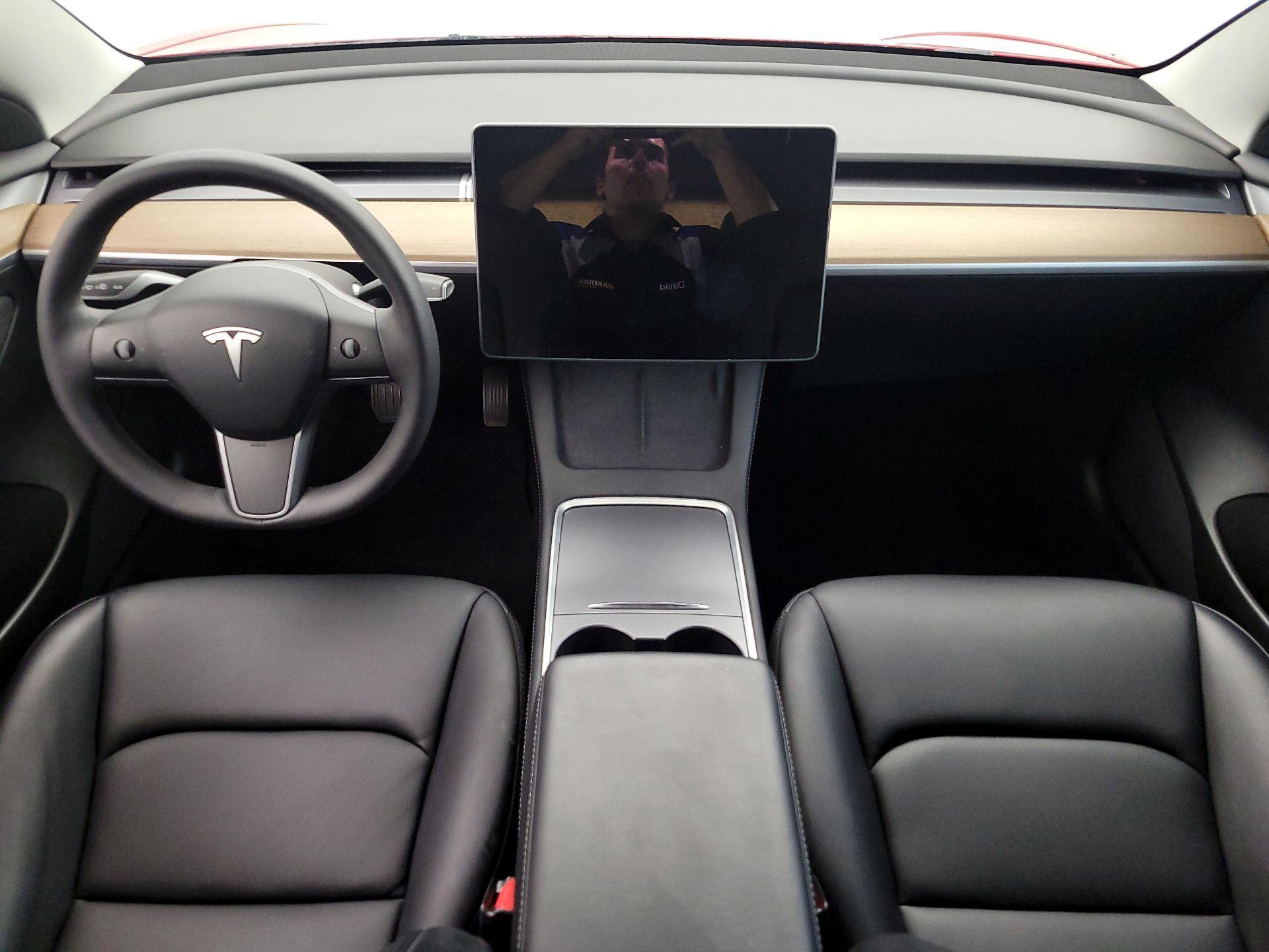 Thumbnail: 2022 Tesla Model 3 - 9