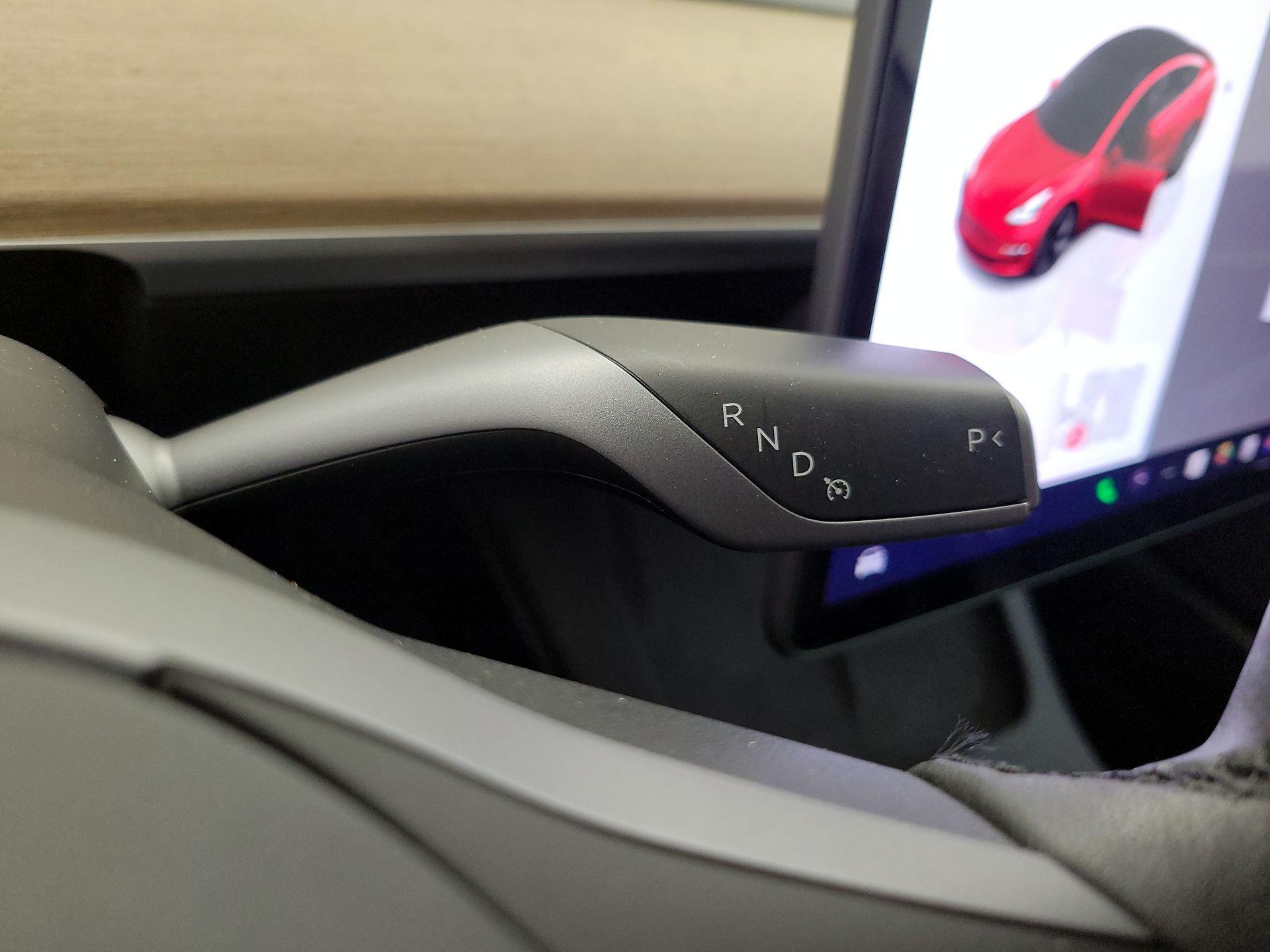 Thumbnail: 2022 Tesla Model 3 - 17