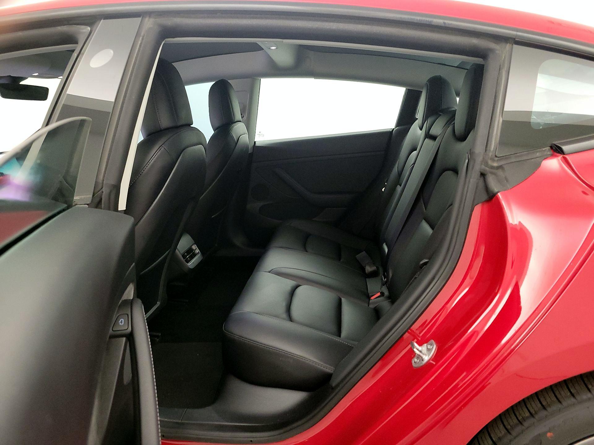 Thumbnail: 2022 Tesla Model 3 - 20