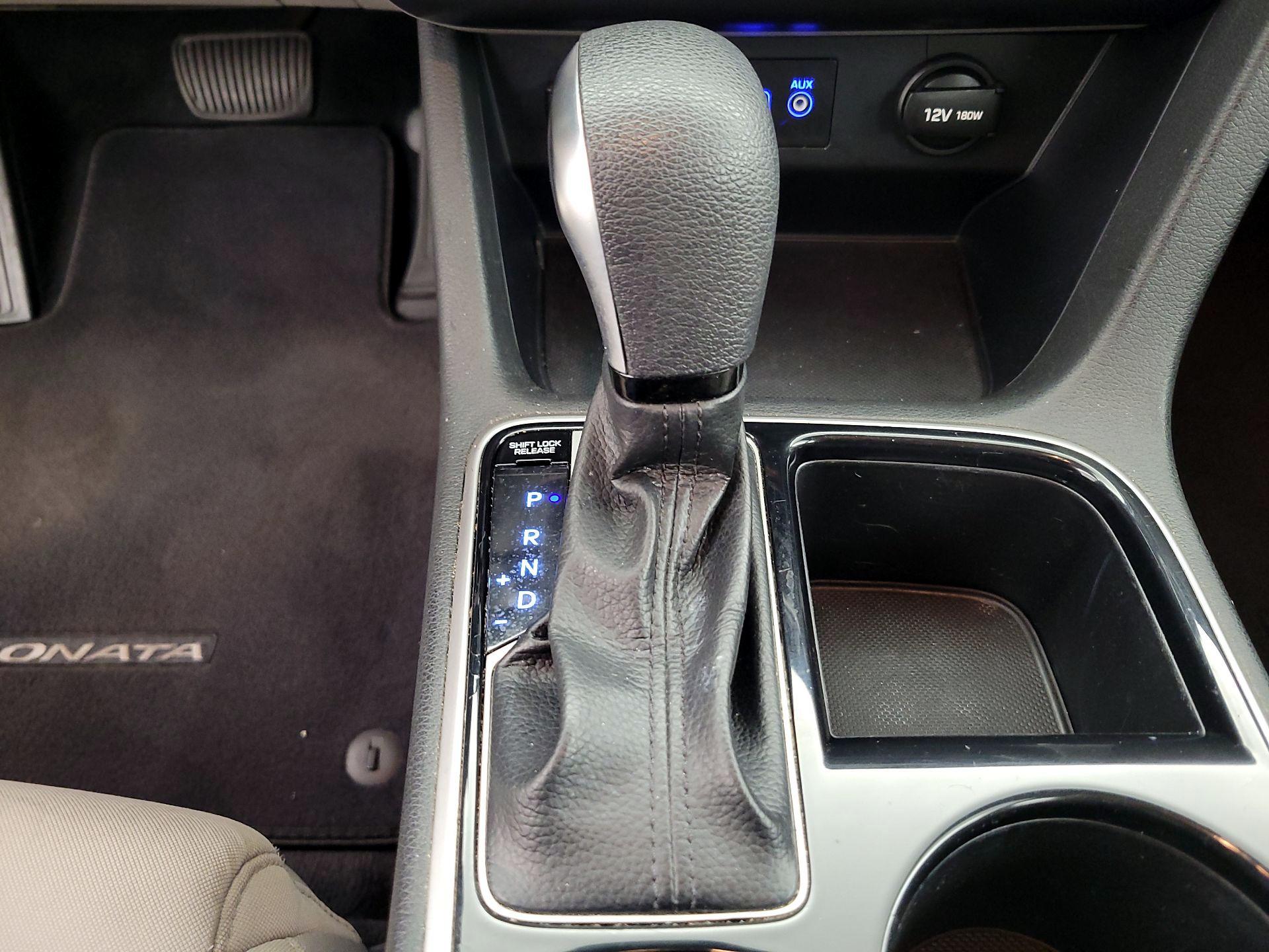 Thumbnail: 2018 Hyundai Sonata - 17