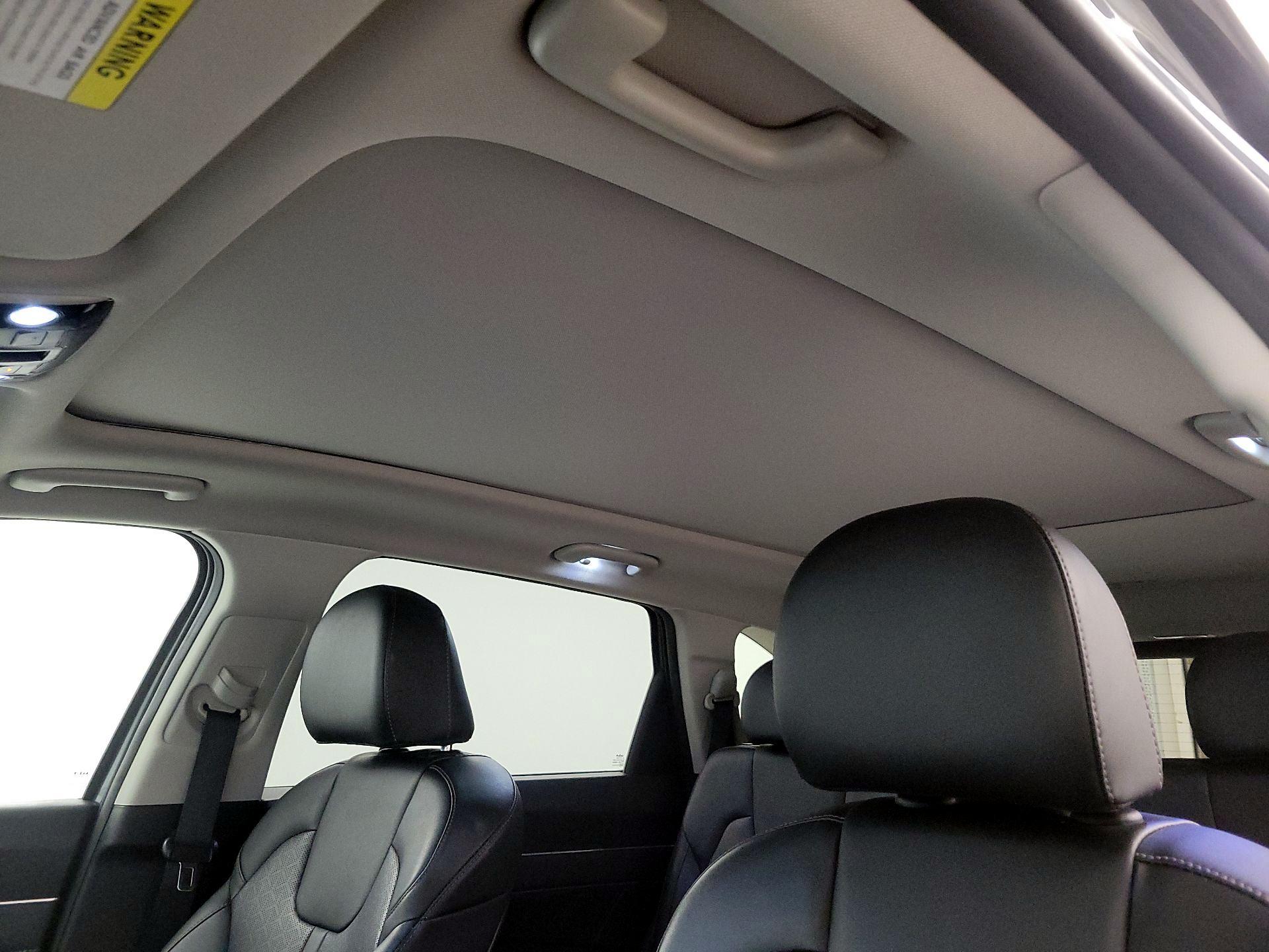 Thumbnail: 2023 Kia Sorento - 20