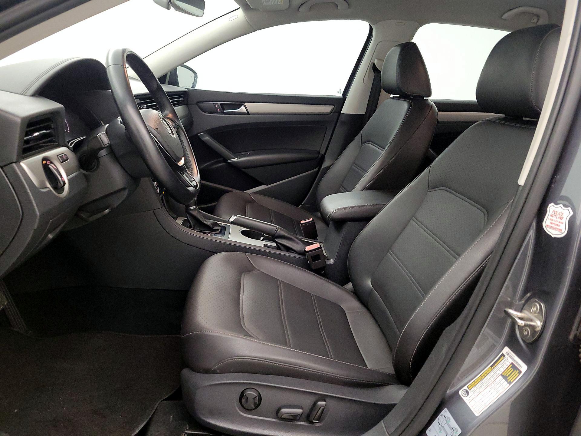 Thumbnail: 2020 Volkswagen Passat - 11