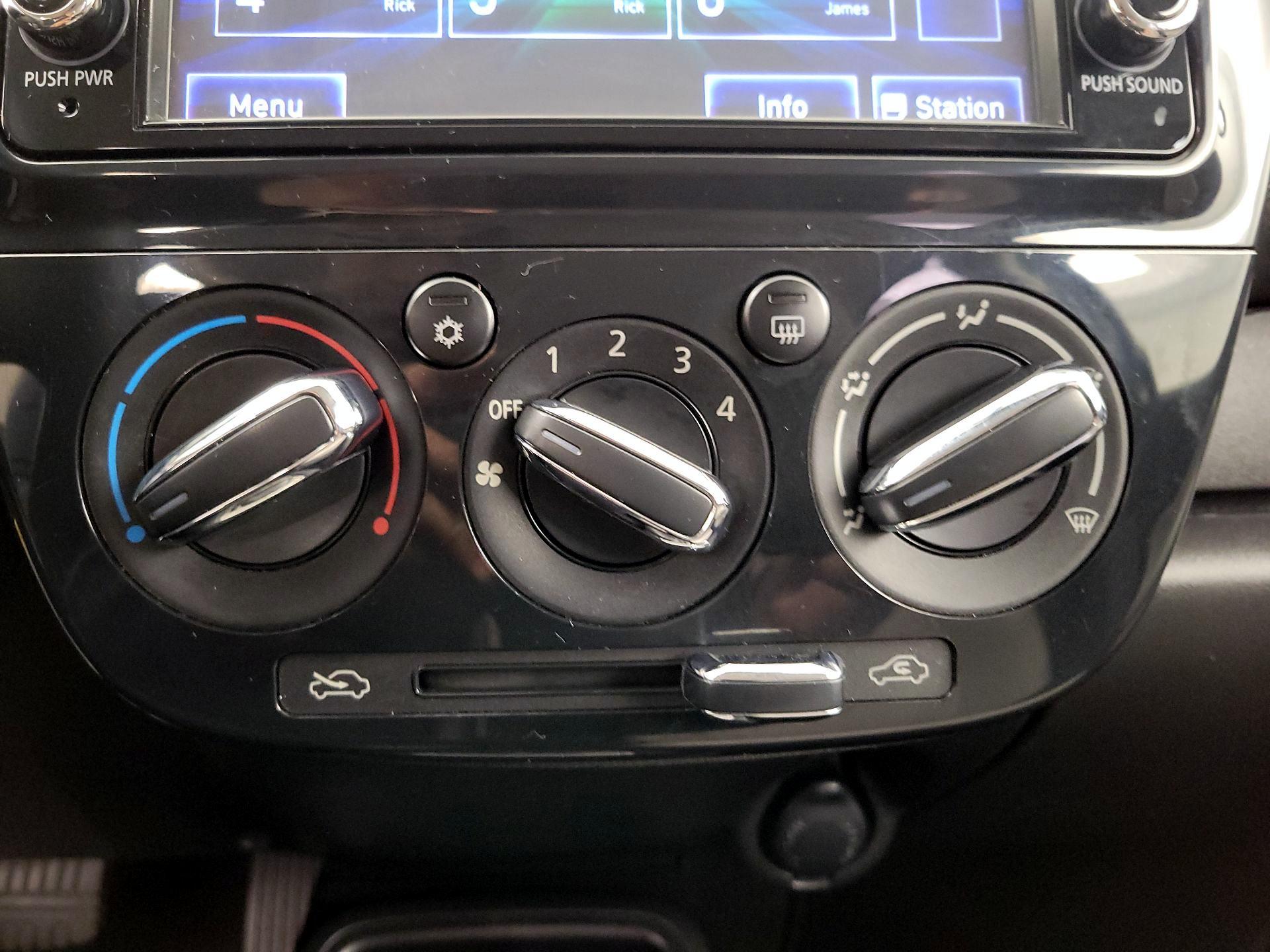 Thumbnail: 2018 Mitsubishi Mirage G4 - 16