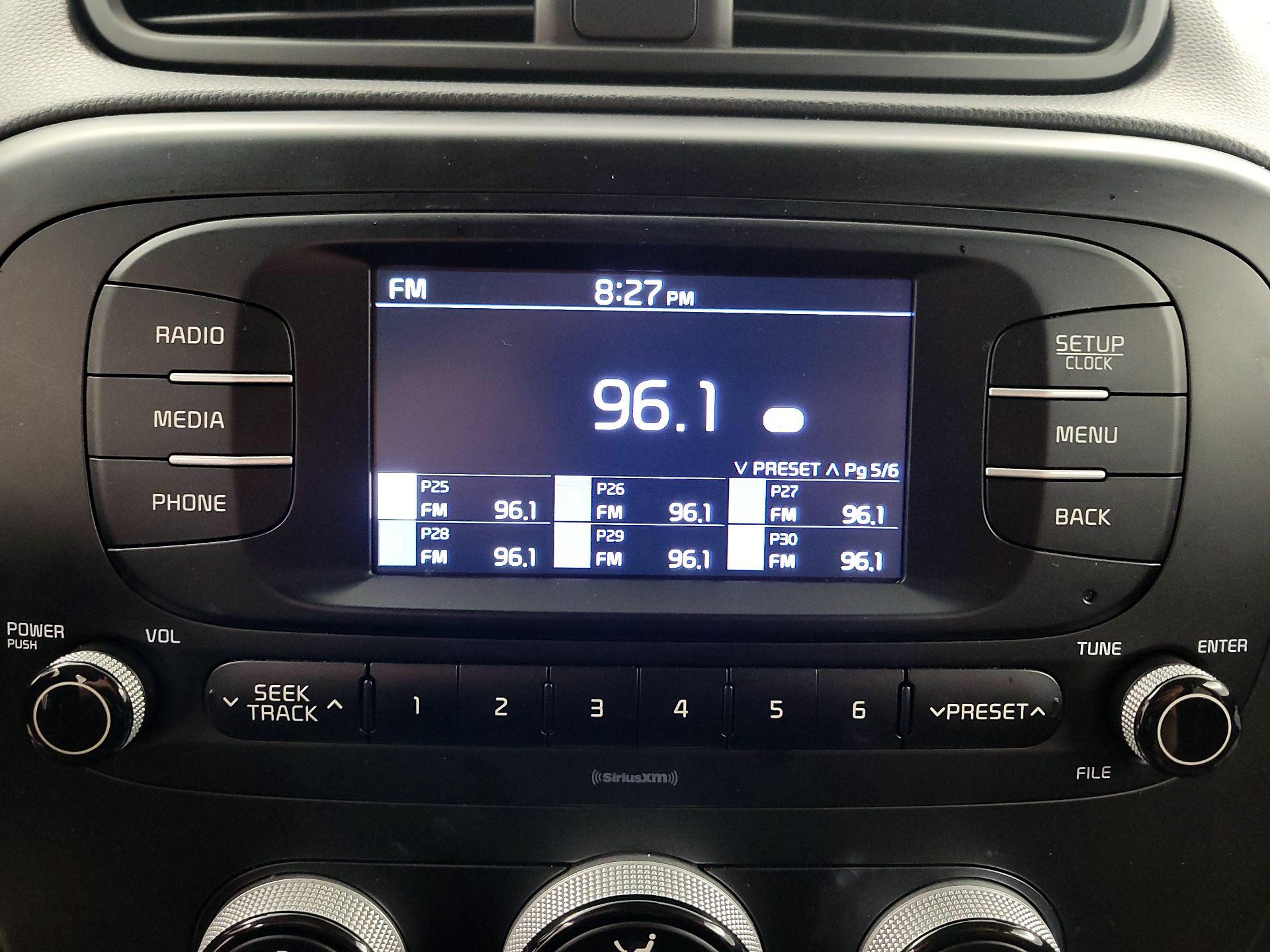 Thumbnail: 2017 Kia Soul - 15