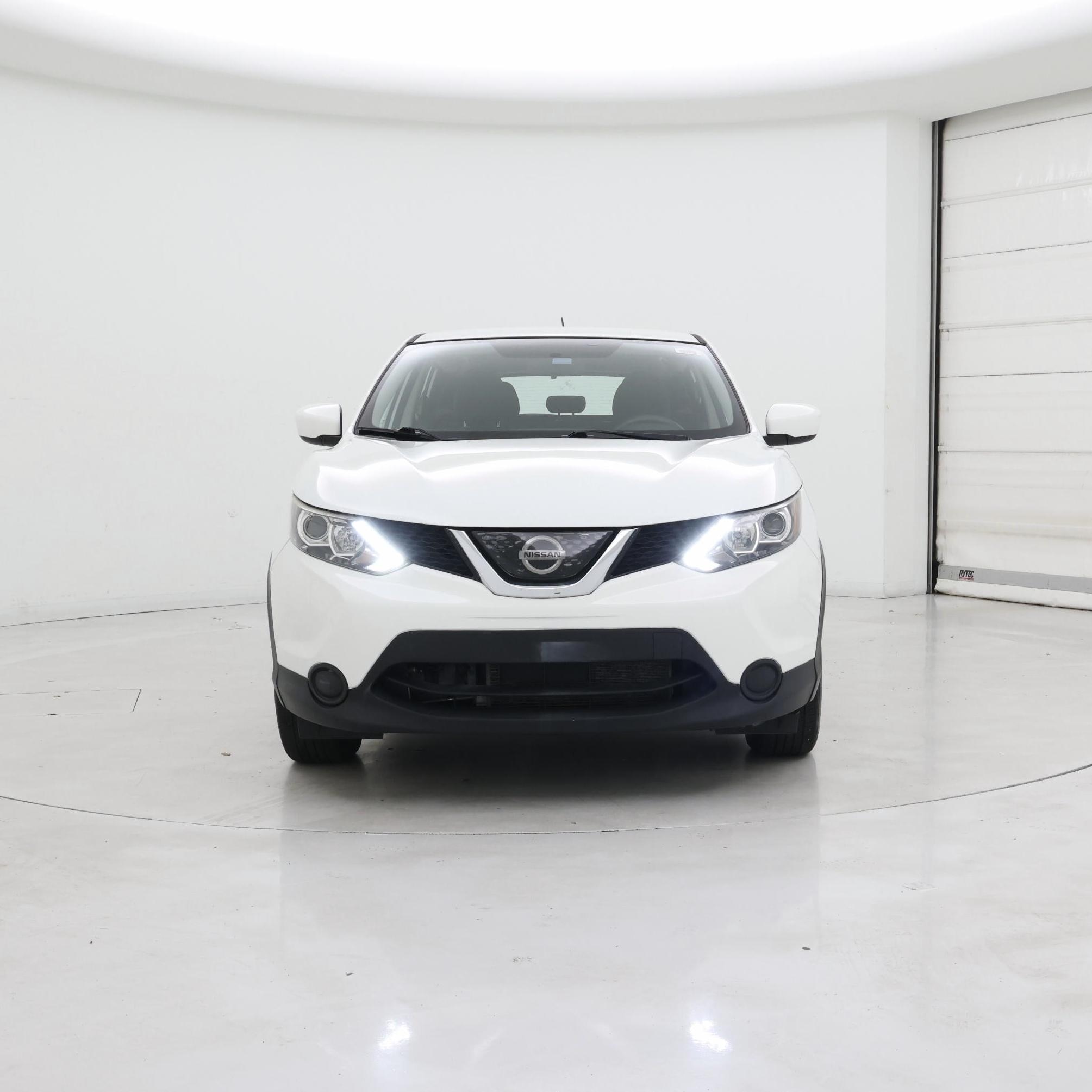 Thumbnail: 2018 Nissan Rogue Sport - 5