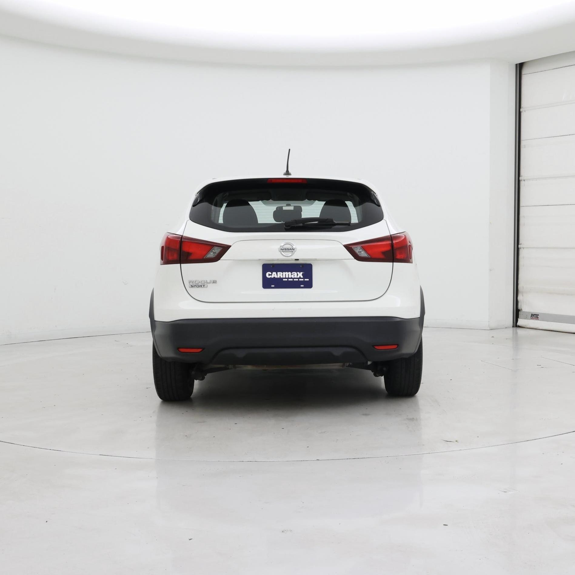 Thumbnail: 2018 Nissan Rogue Sport - 6