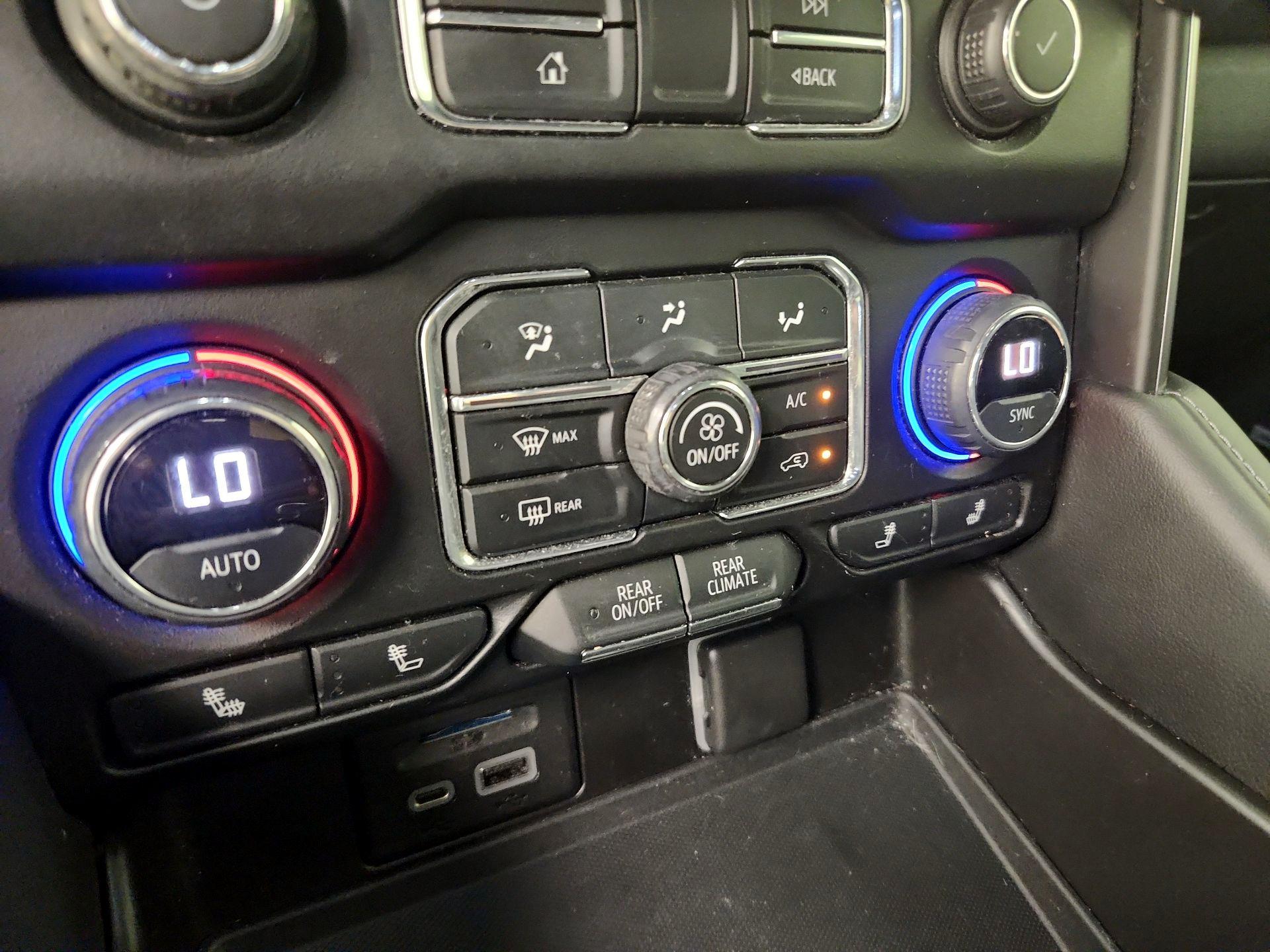 Thumbnail: 2021 Chevrolet Tahoe - 16