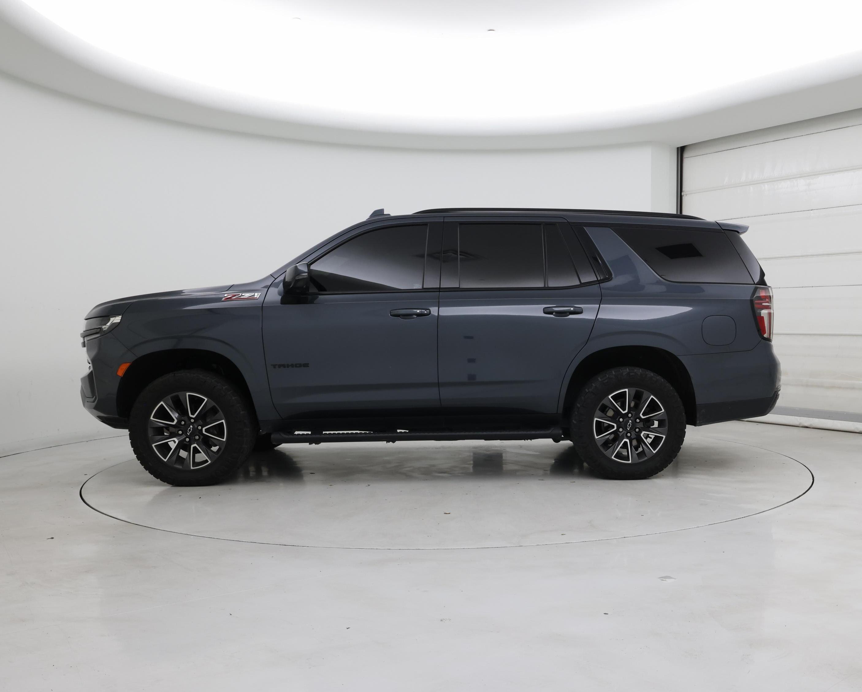 Thumbnail: 2021 Chevrolet Tahoe - 3