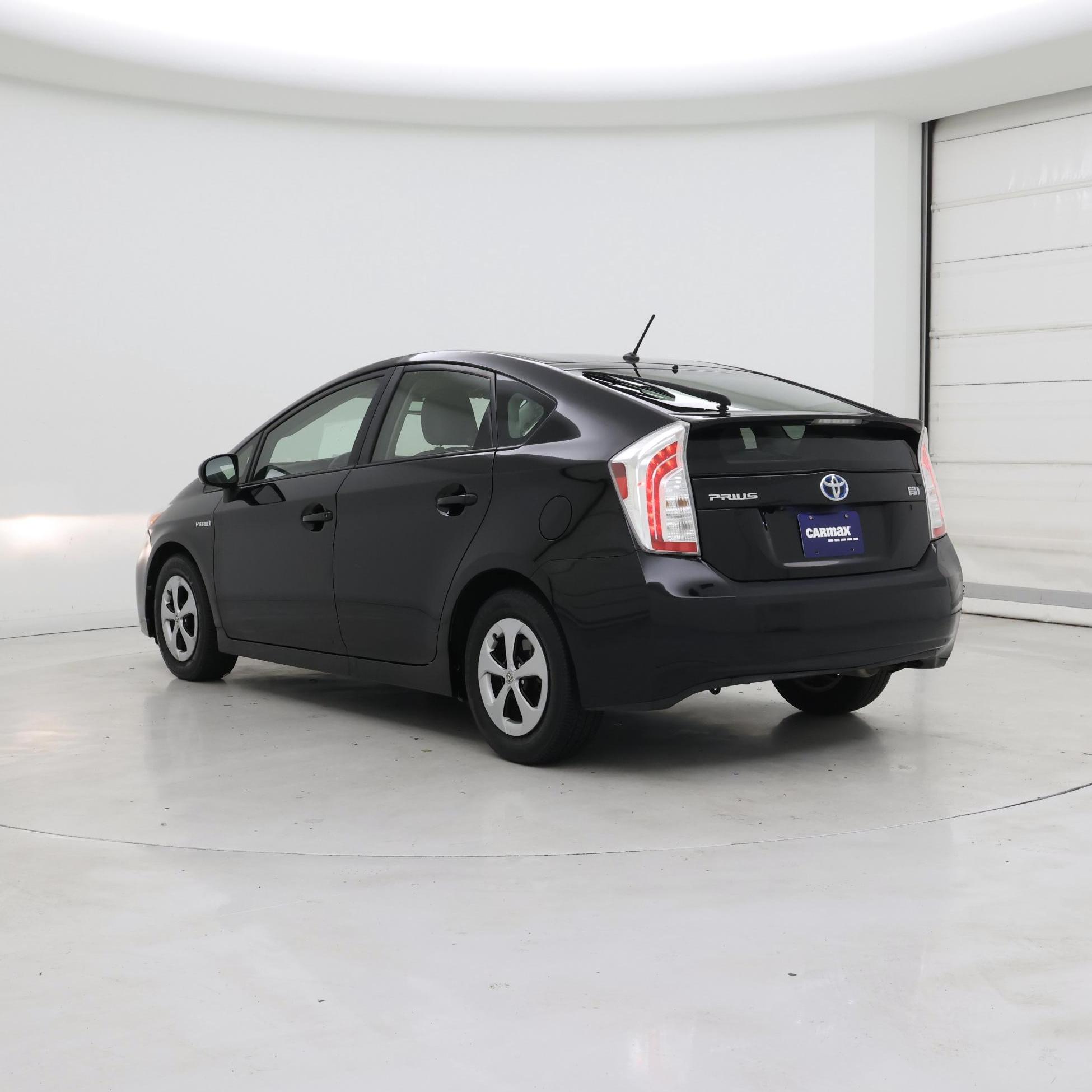 Thumbnail: 2015 Toyota Prius - 2