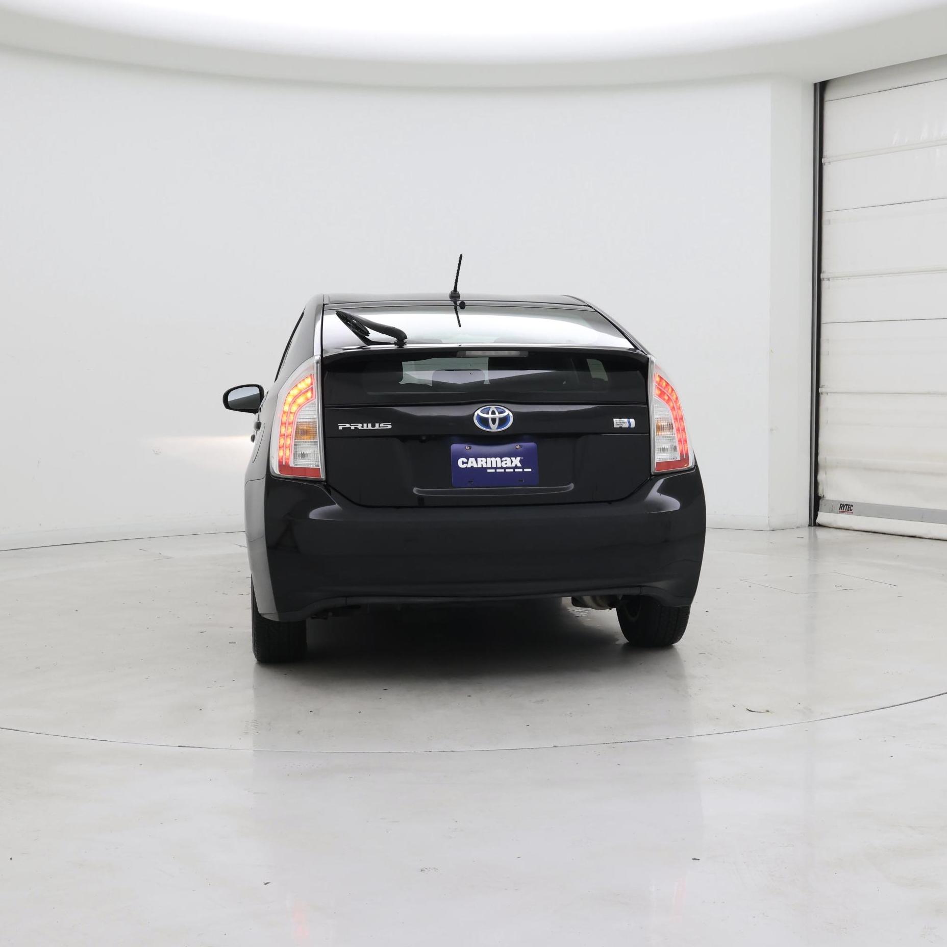 Thumbnail: 2015 Toyota Prius - 6