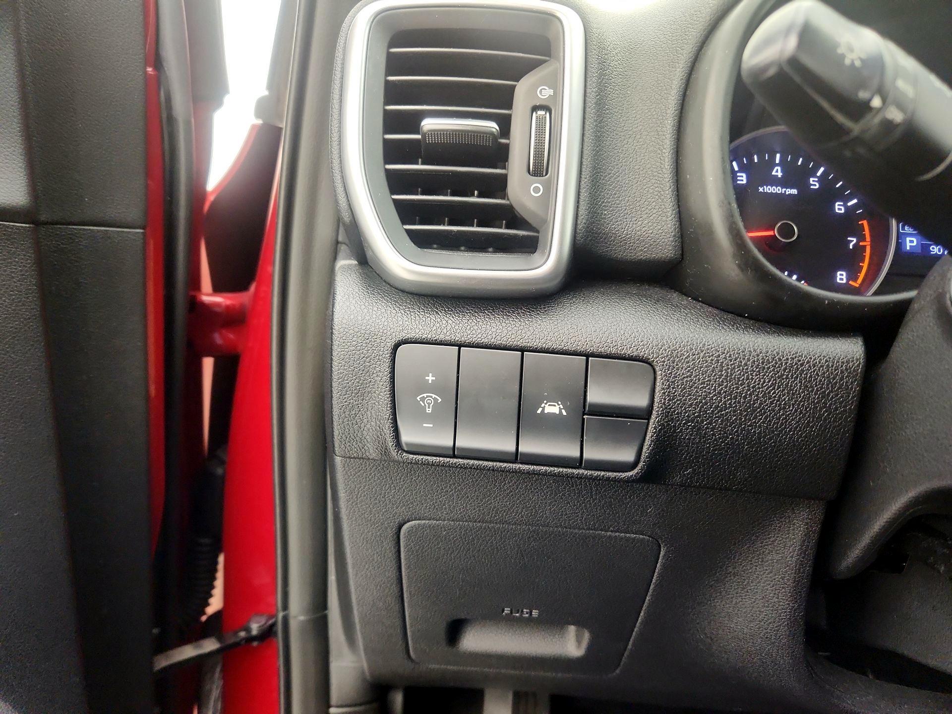 Thumbnail: 2020 Kia Sportage - 13