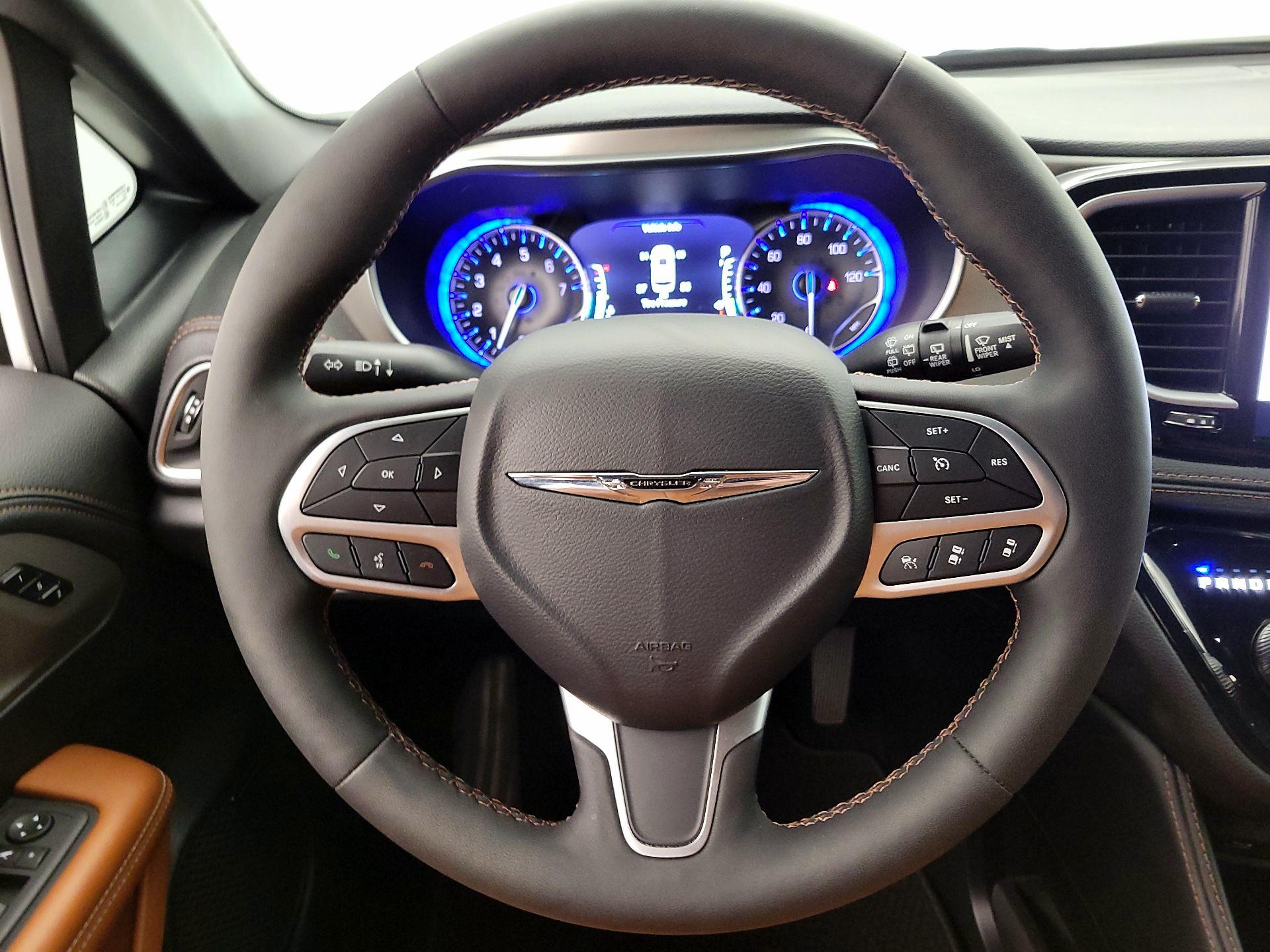 Thumbnail: 2024 Chrysler Pacifica - 10