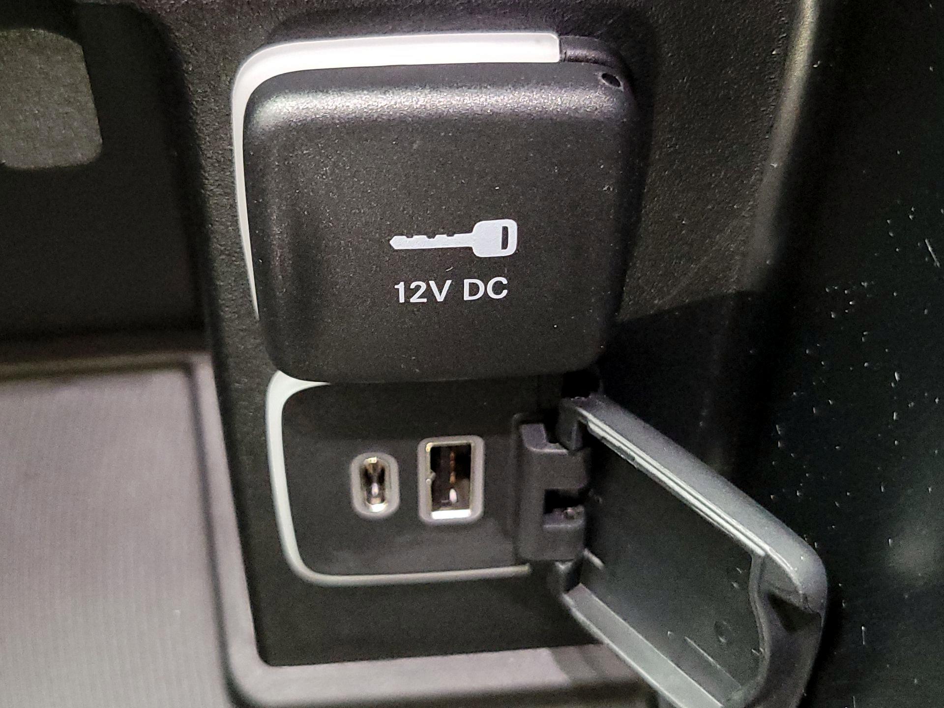 Thumbnail: 2024 Chrysler Pacifica - 19