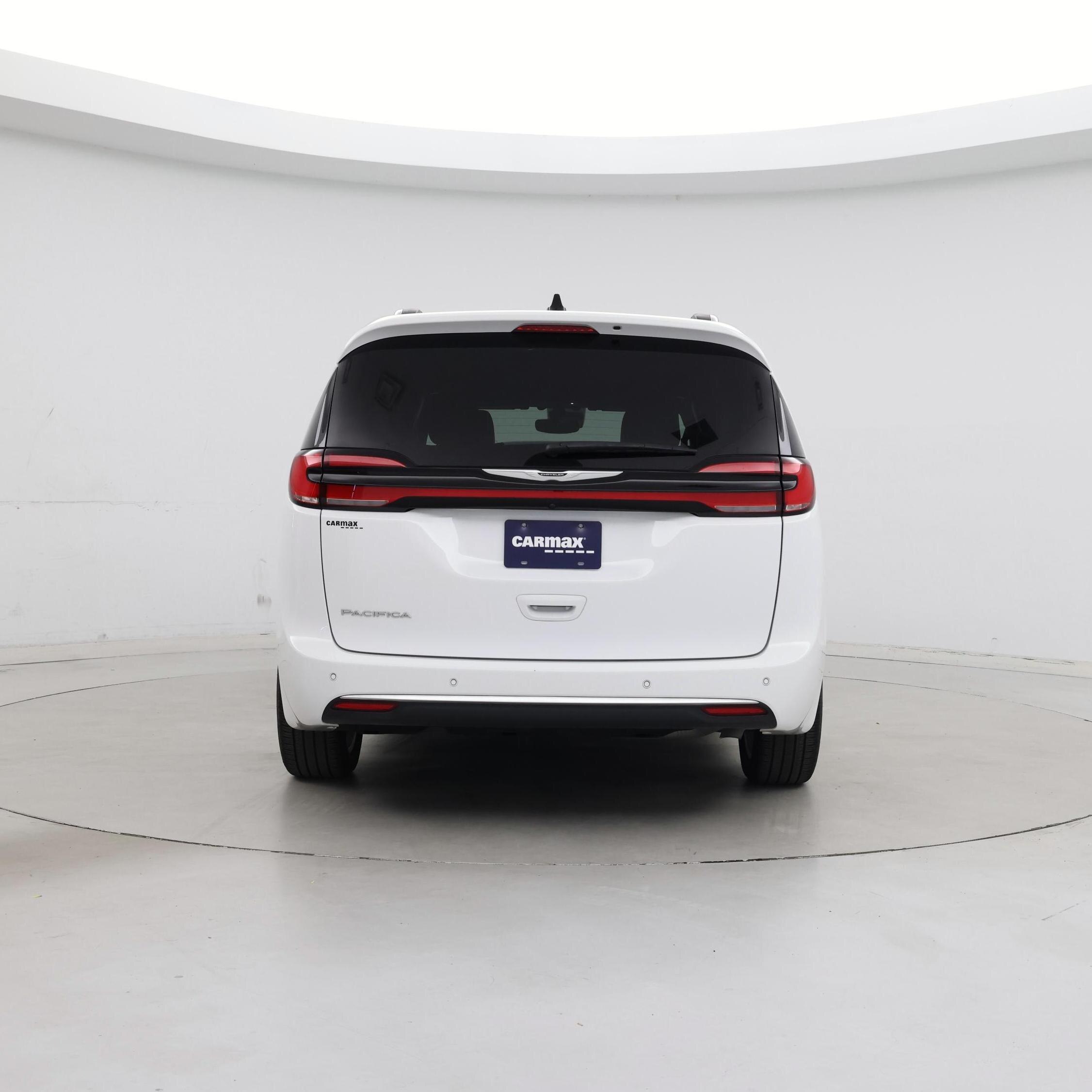 Thumbnail: 2024 Chrysler Pacifica - 6