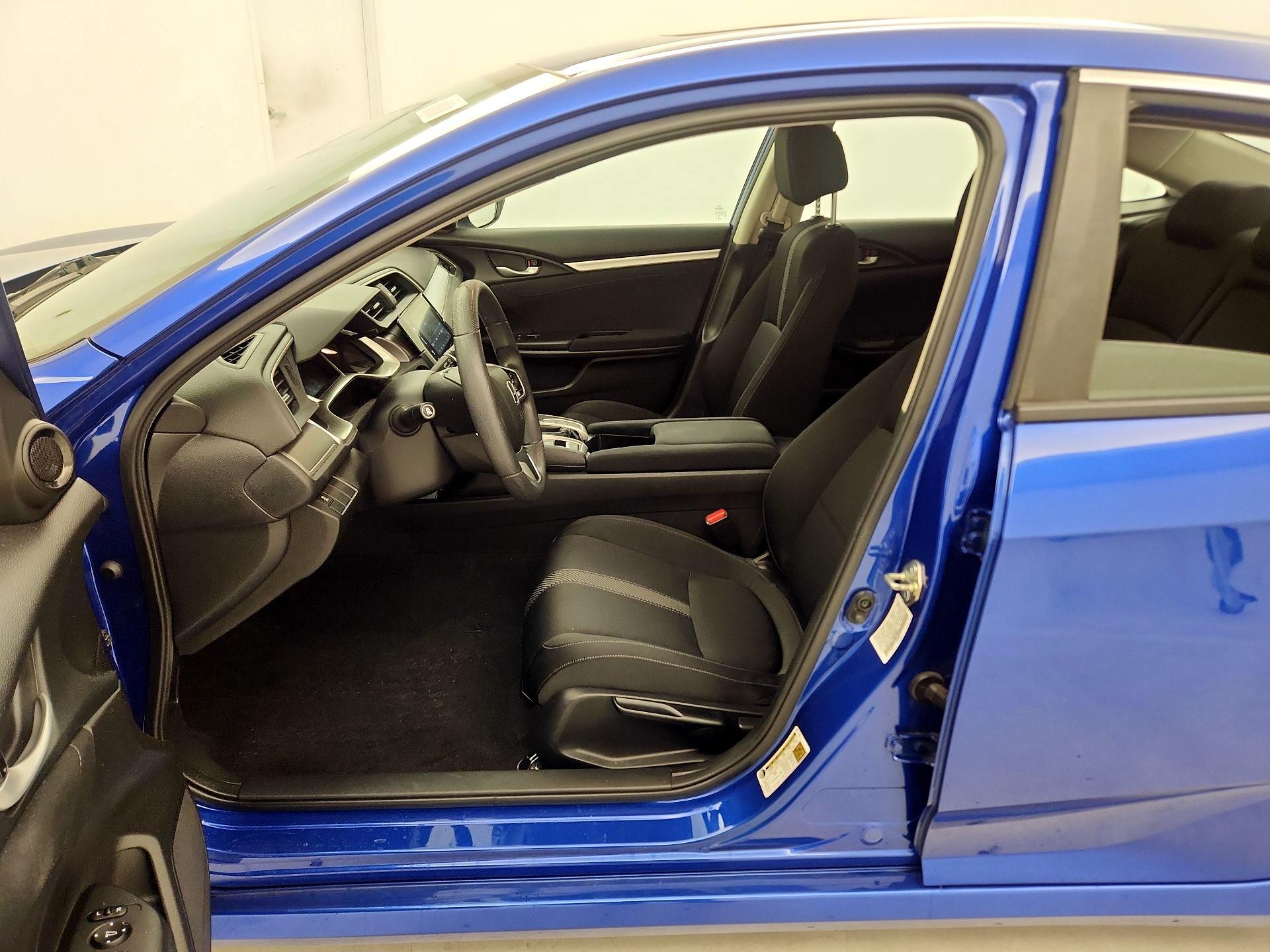 Thumbnail: 2016 Honda Civic - 11