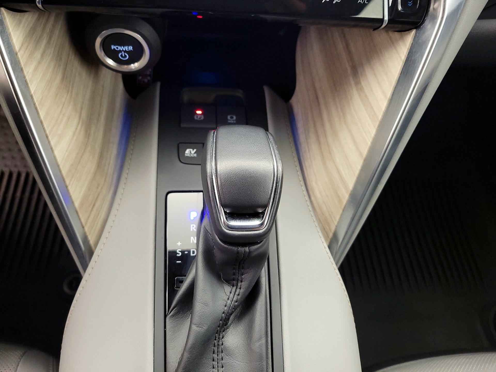 Thumbnail: 2023 Toyota Venza - 17