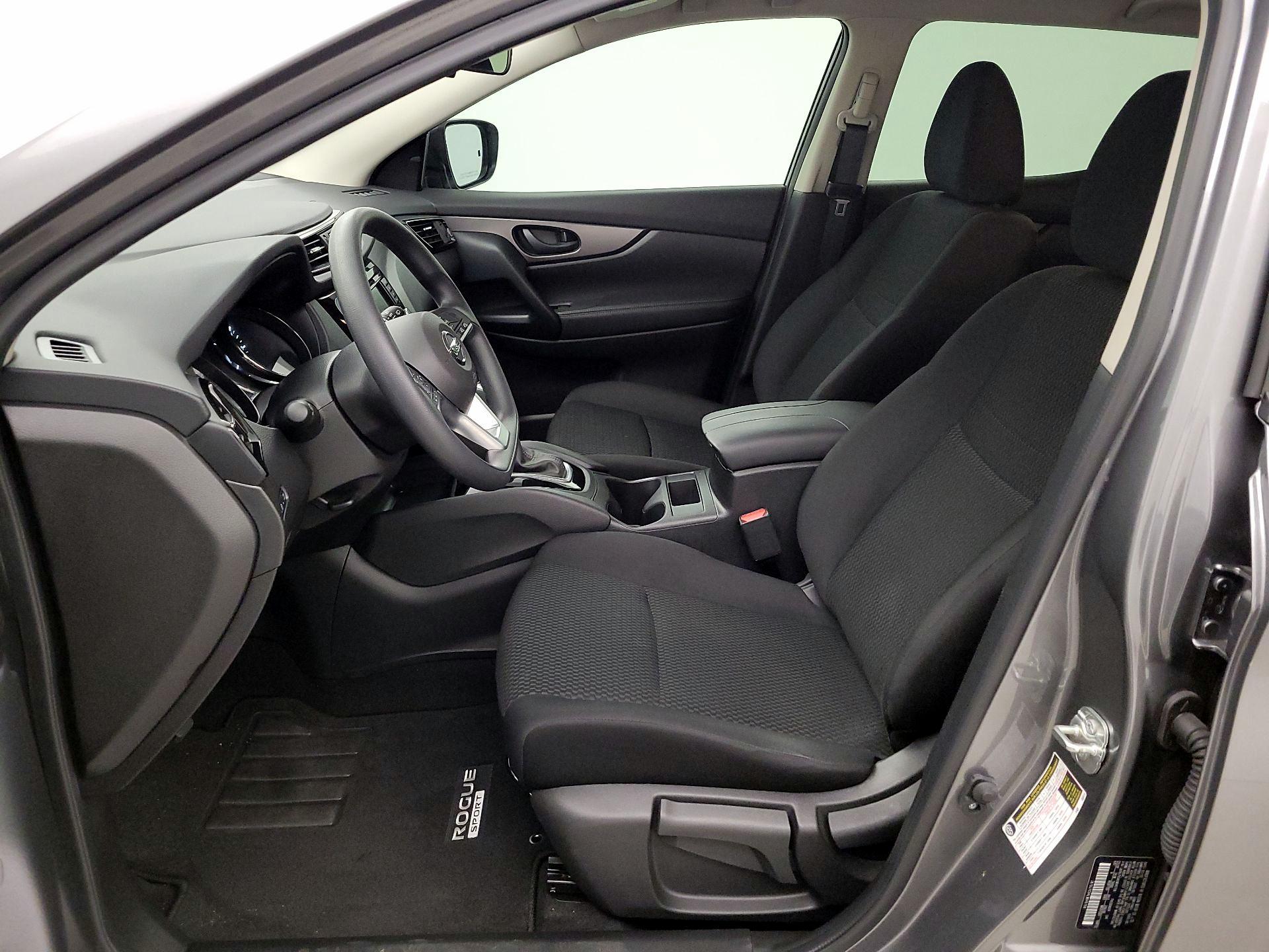 Thumbnail: 2020 Nissan Rogue Sport - 11