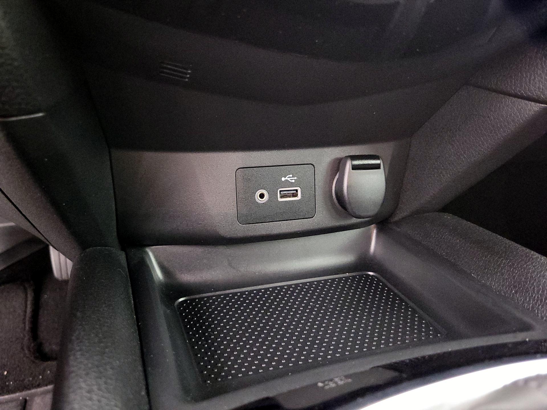 Thumbnail: 2020 Nissan Rogue Sport - 18