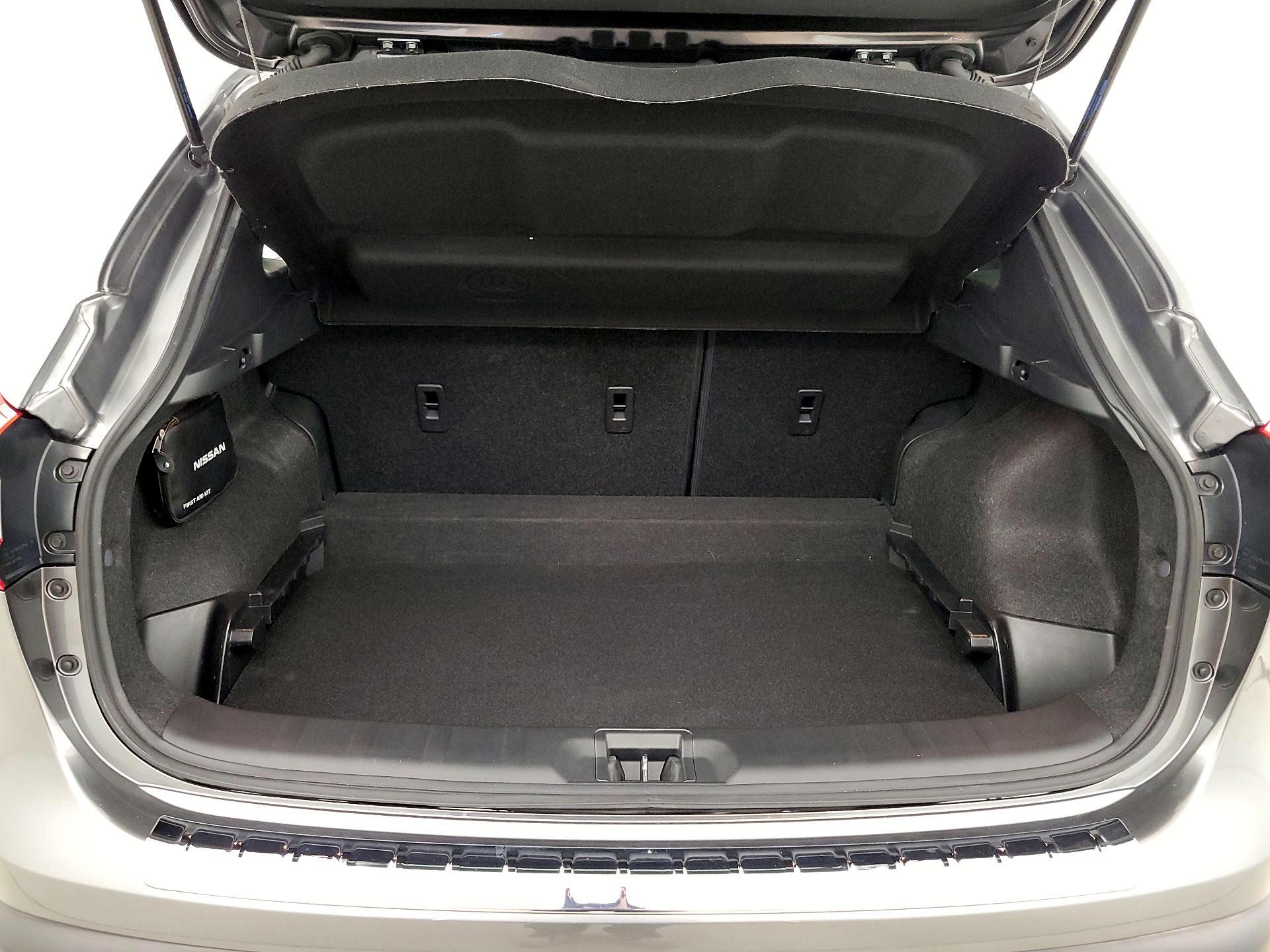 Thumbnail: 2020 Nissan Rogue Sport - 20