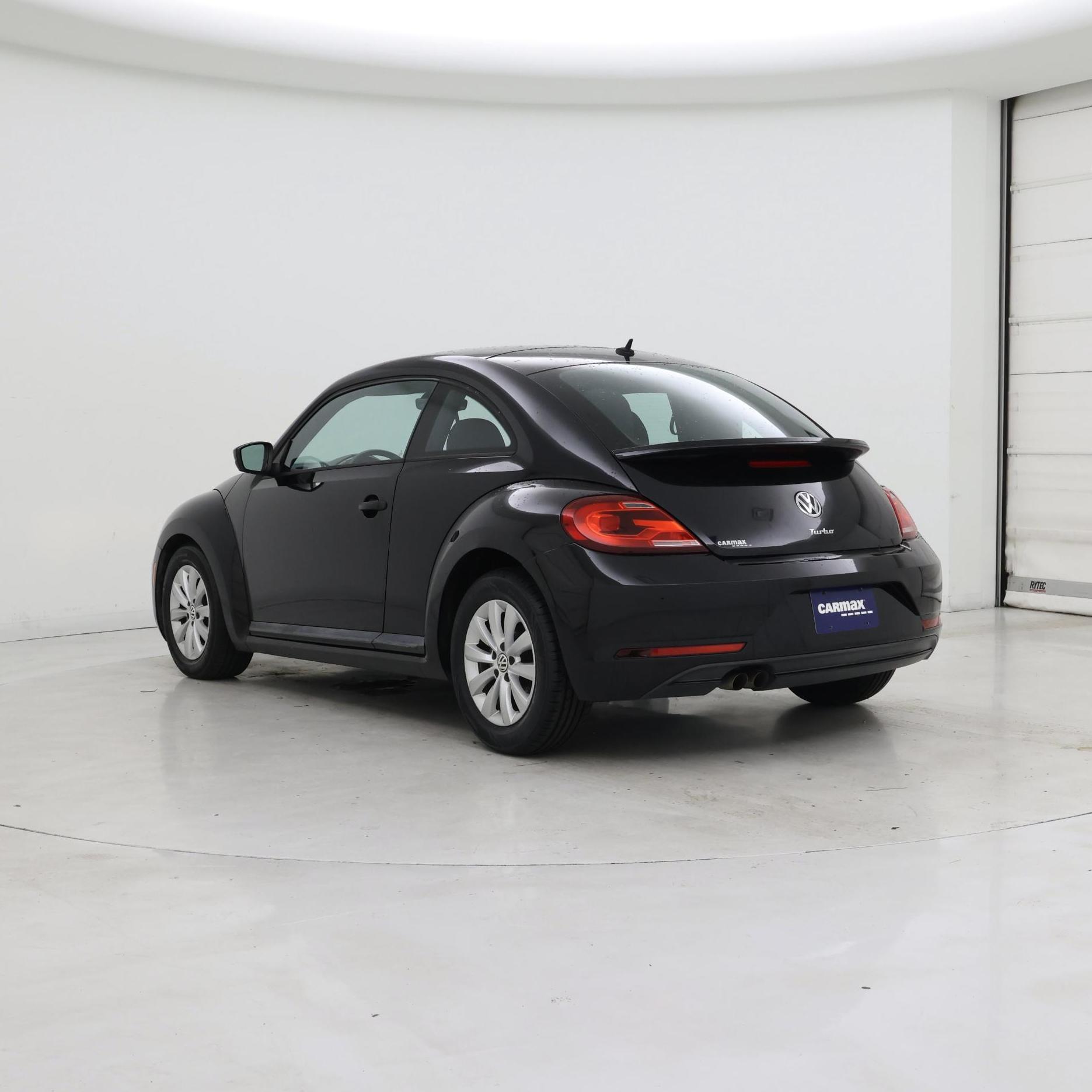 Thumbnail: 2017 Volkswagen Beetle - 2