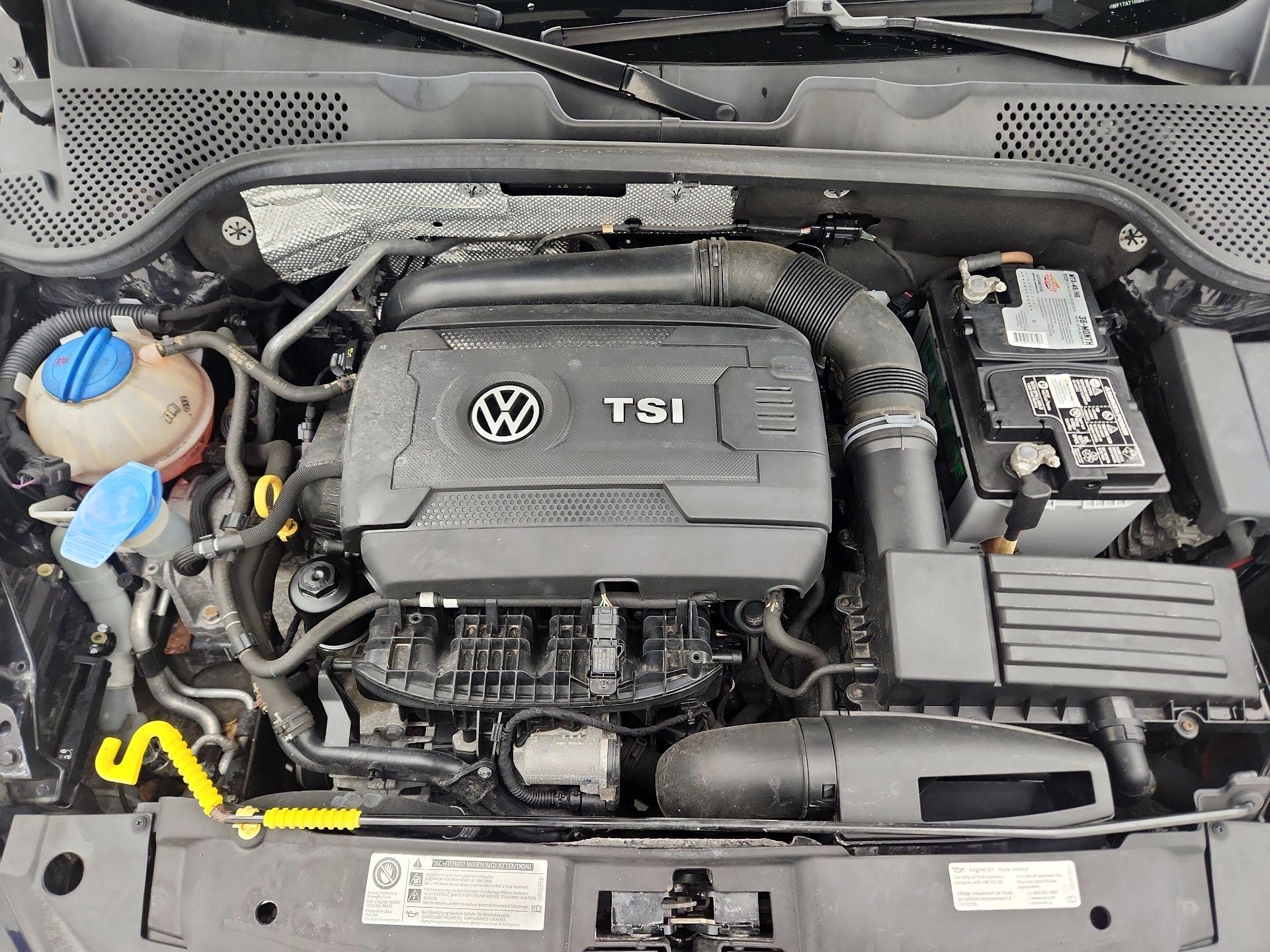 Thumbnail: 2017 Volkswagen Beetle - 20