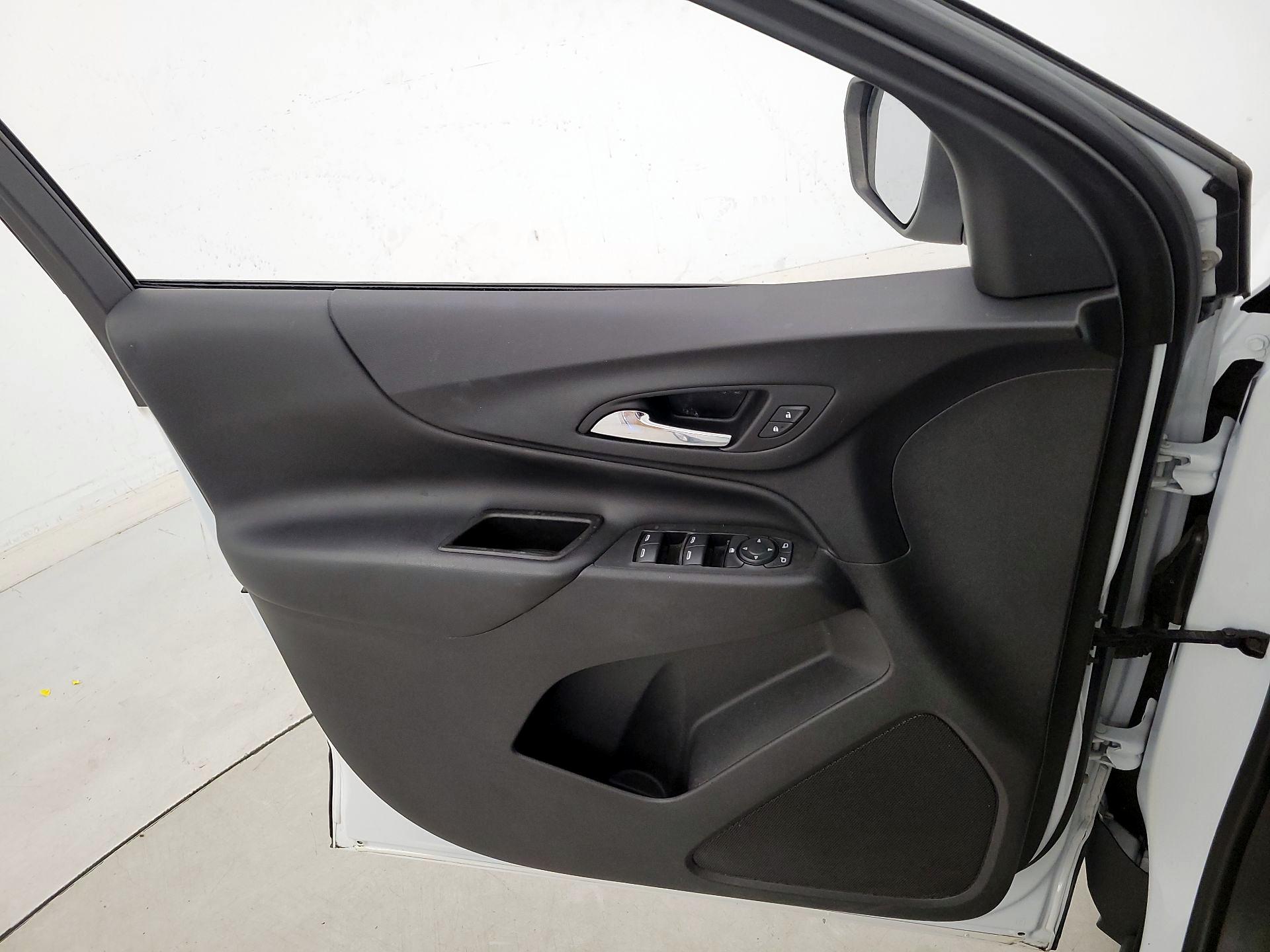 Thumbnail: 2020 Chevrolet Equinox - 12