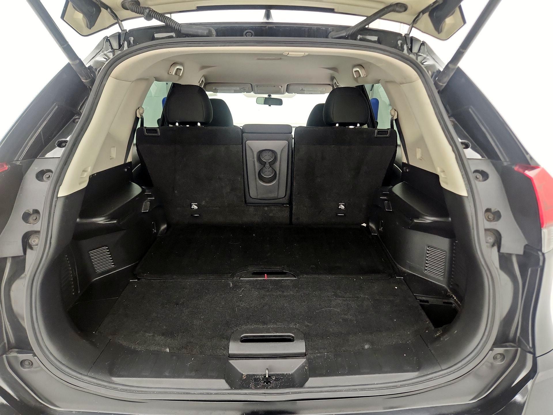 Thumbnail: 2018 Nissan Rogue - 20