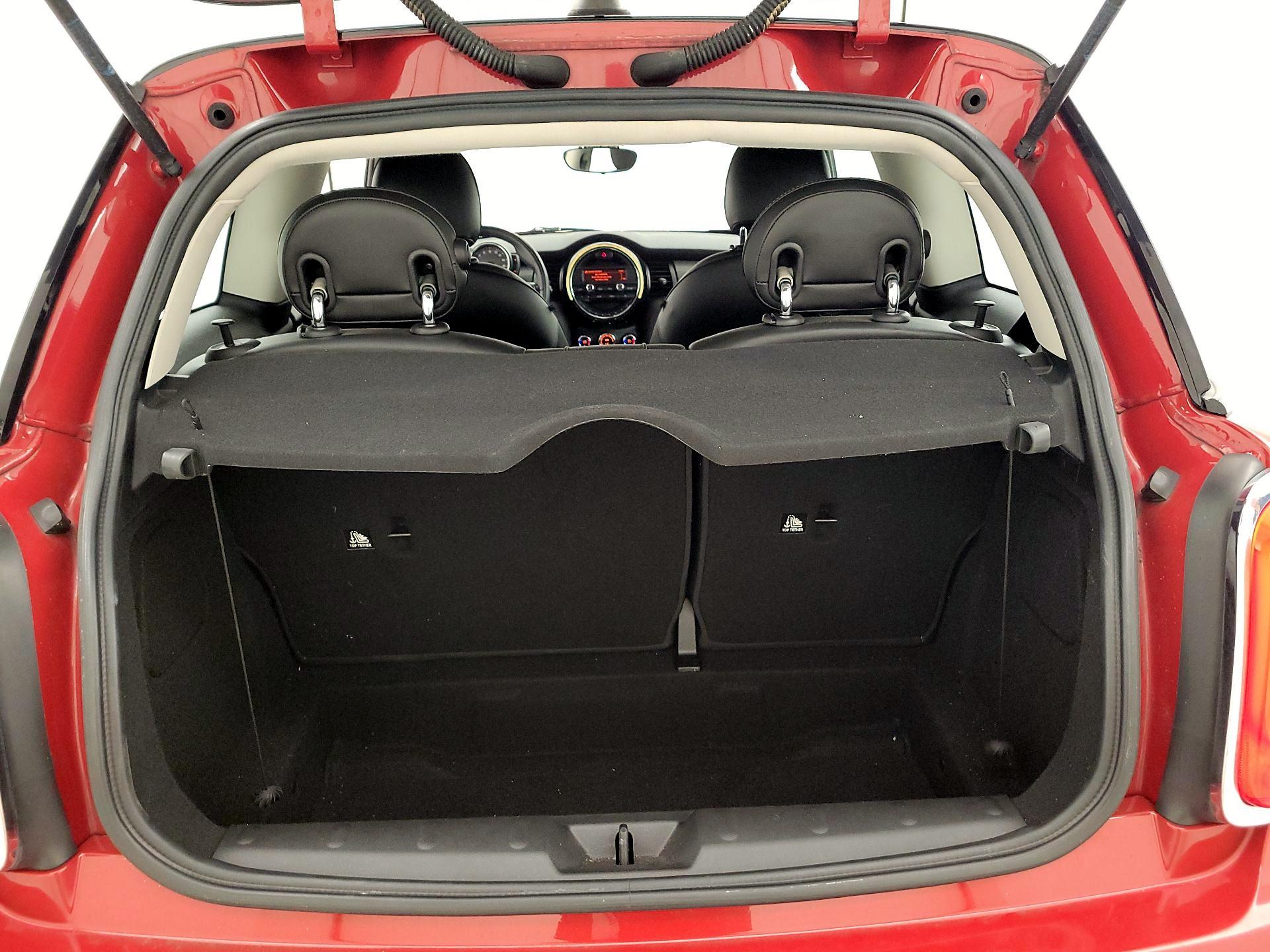 Thumbnail: 2015 MINI Cooper Hardtop - 18