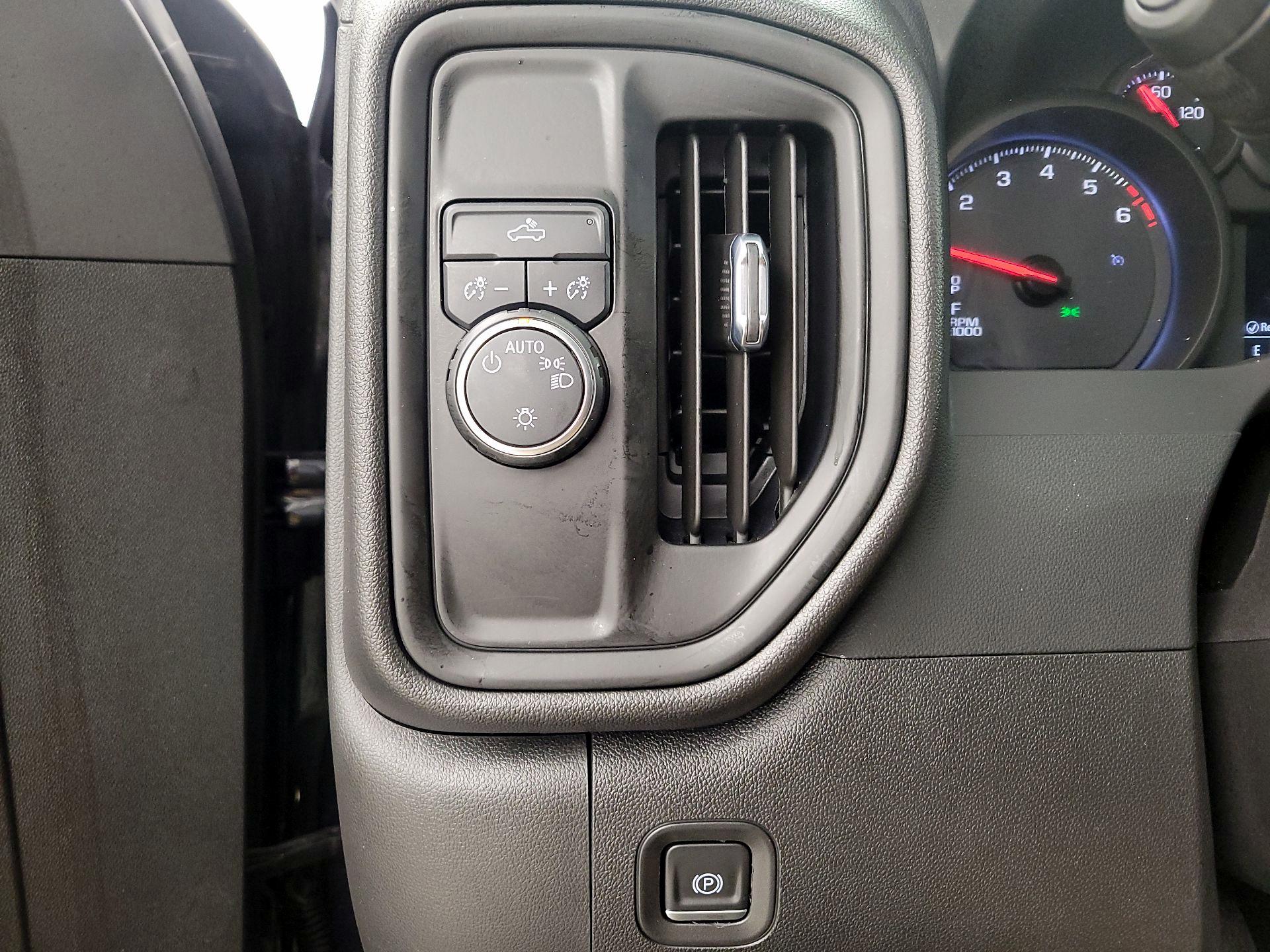 Thumbnail: 2022 Chevrolet Silverado 1500 - 13