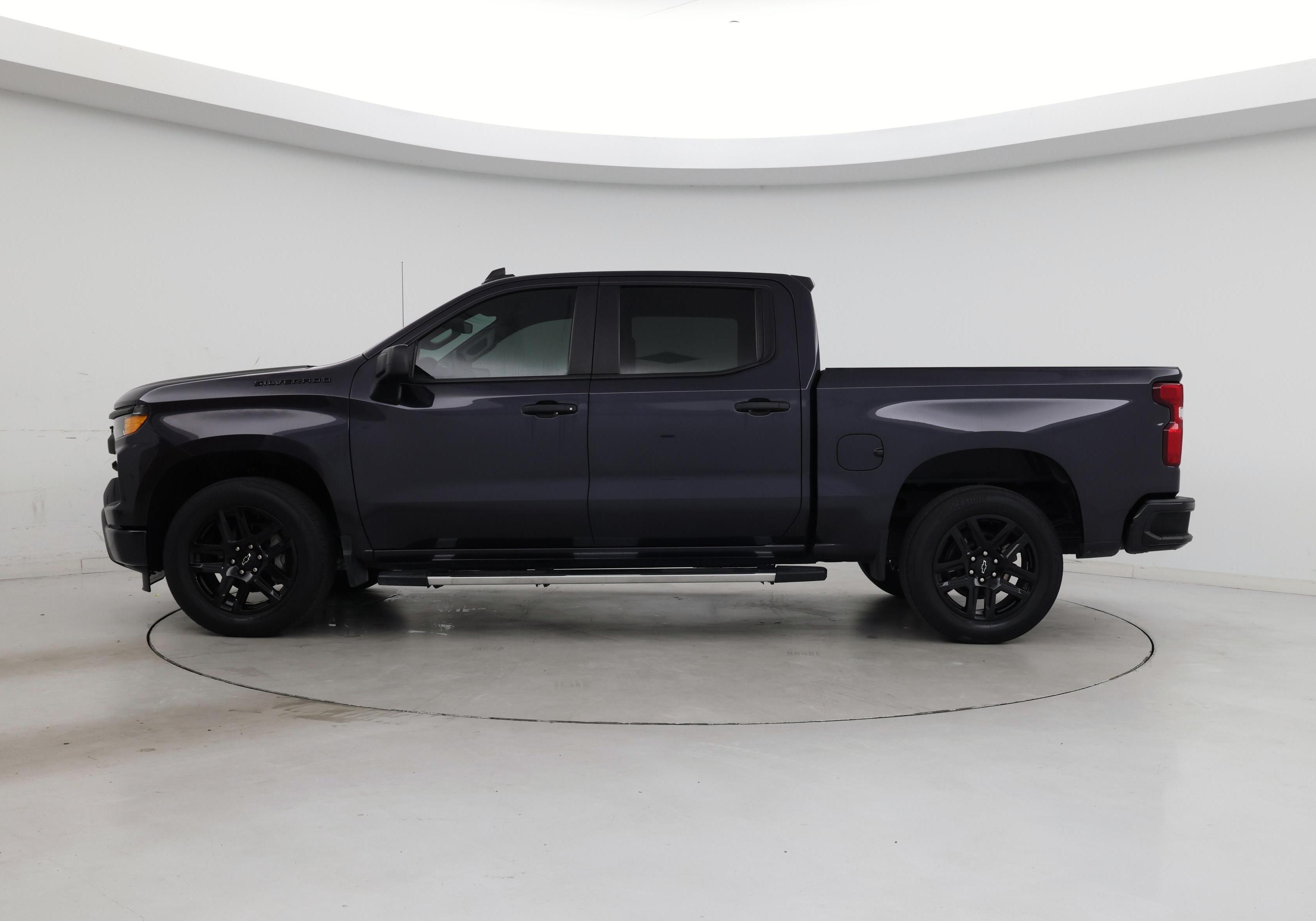 Thumbnail: 2022 Chevrolet Silverado 1500 - 3