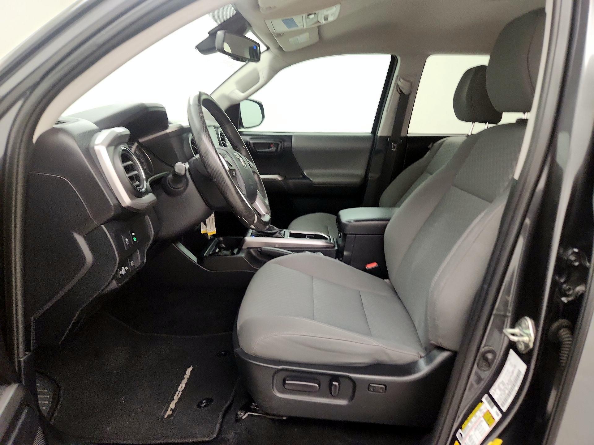 Thumbnail: 2020 Toyota Tacoma - 11