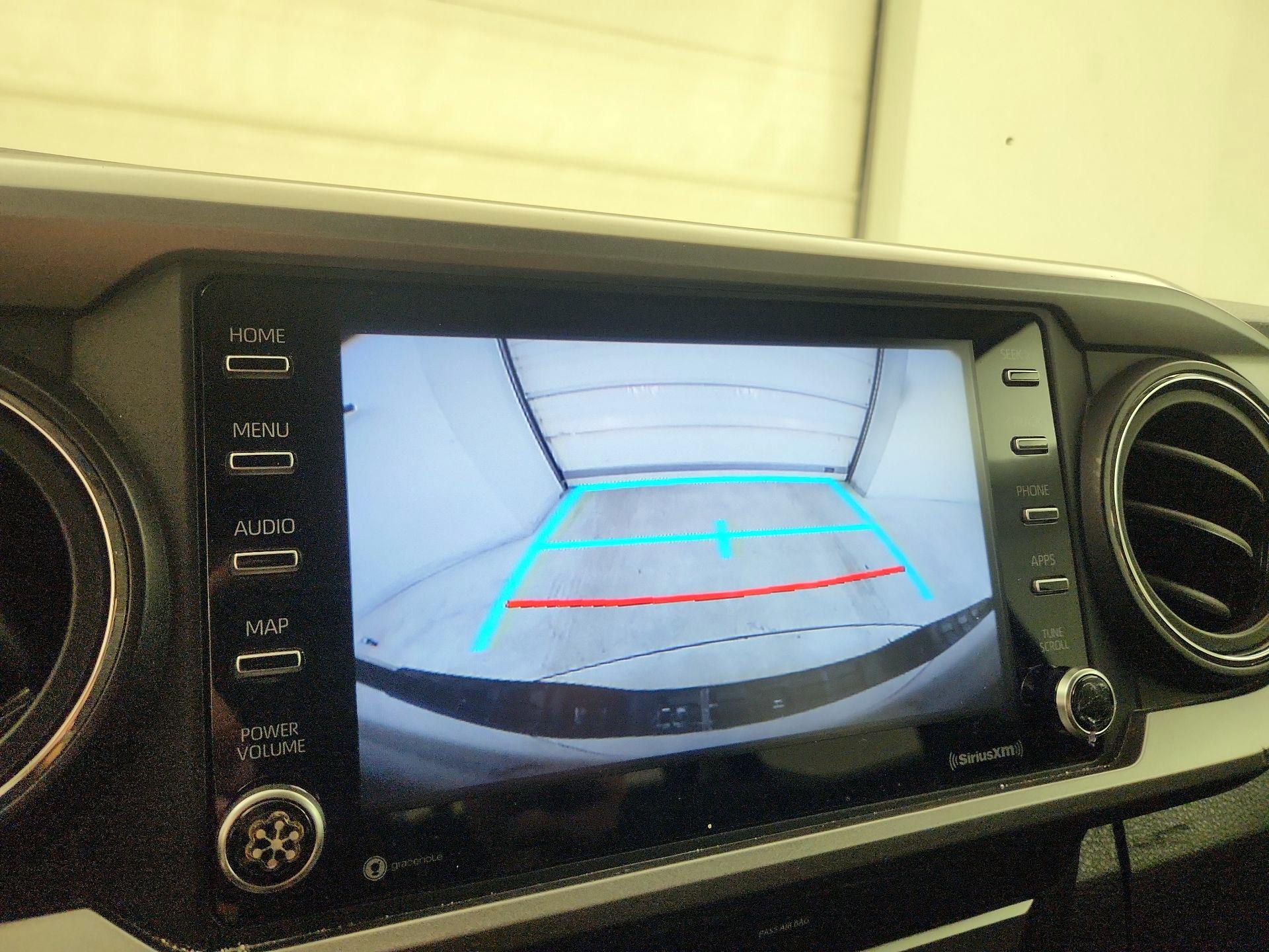 Thumbnail: 2020 Toyota Tacoma - 14