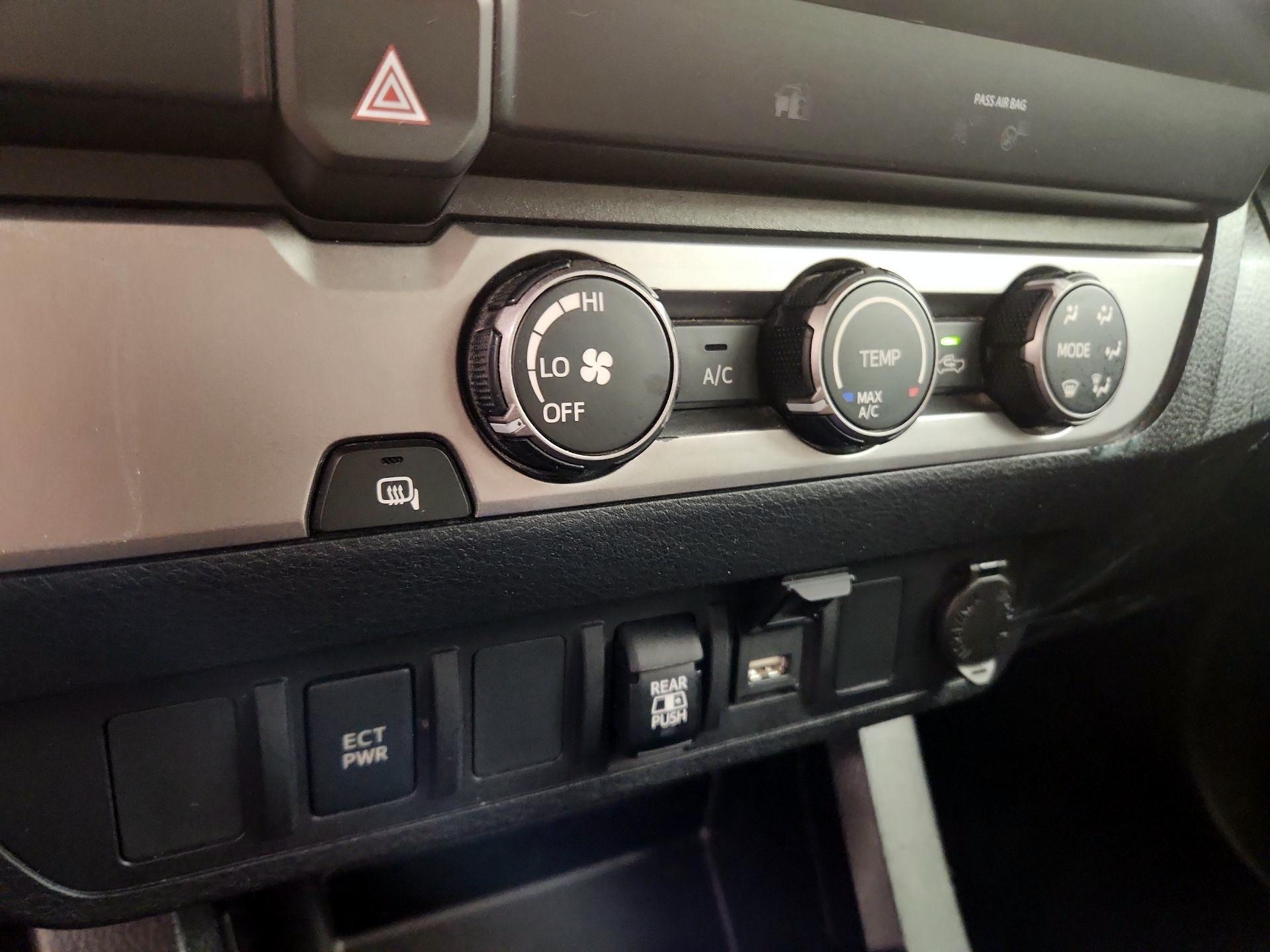 Thumbnail: 2020 Toyota Tacoma - 16