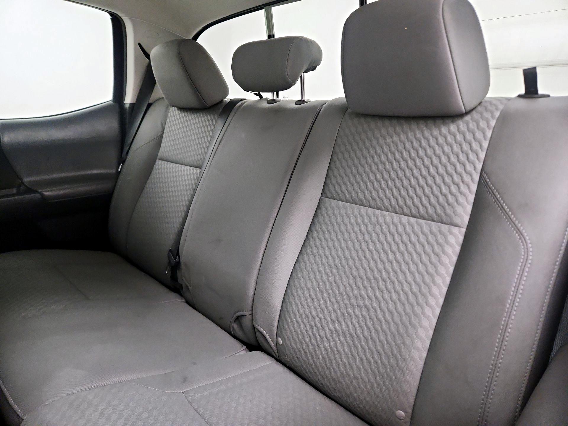 Thumbnail: 2020 Toyota Tacoma - 19