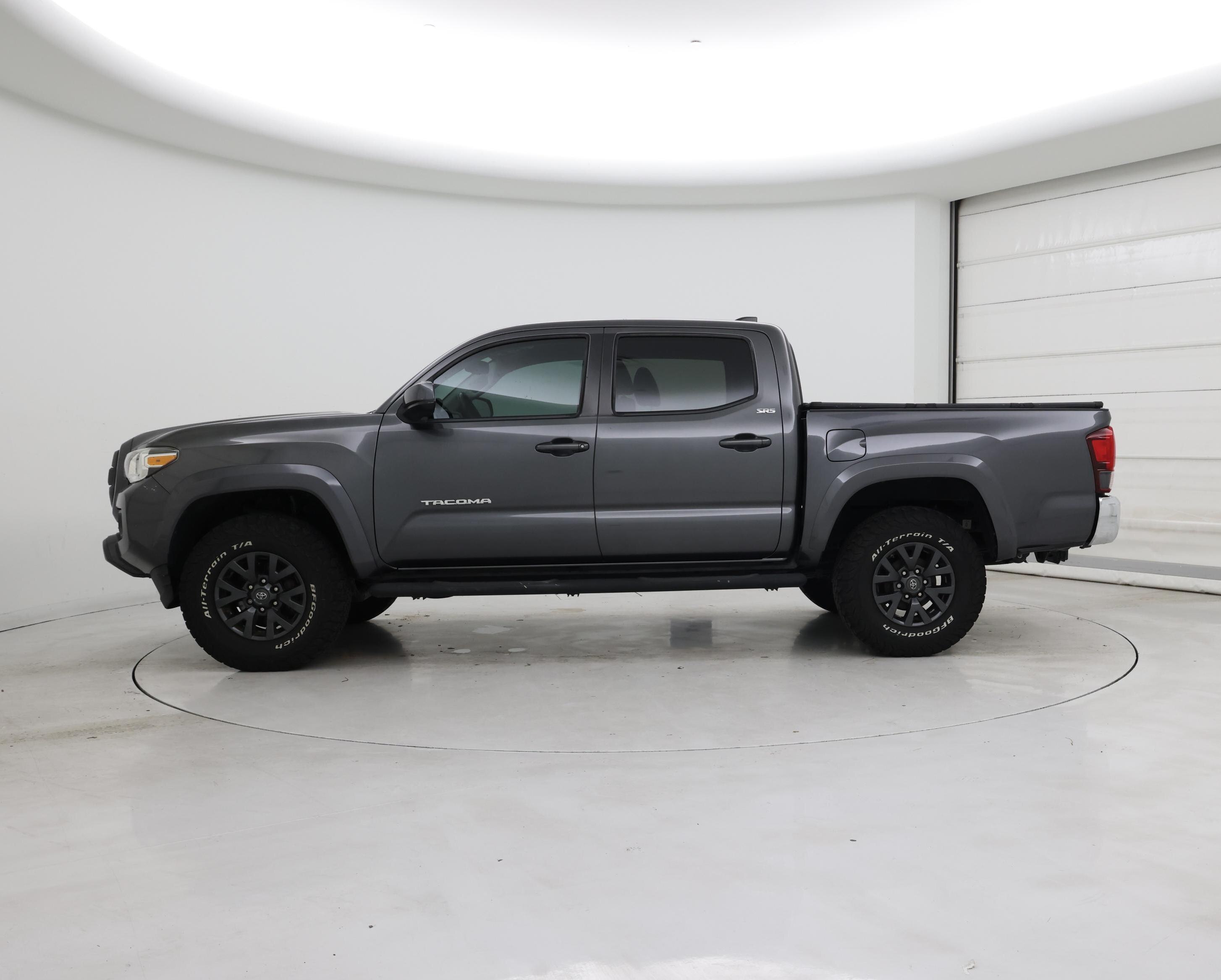 Thumbnail: 2020 Toyota Tacoma - 3