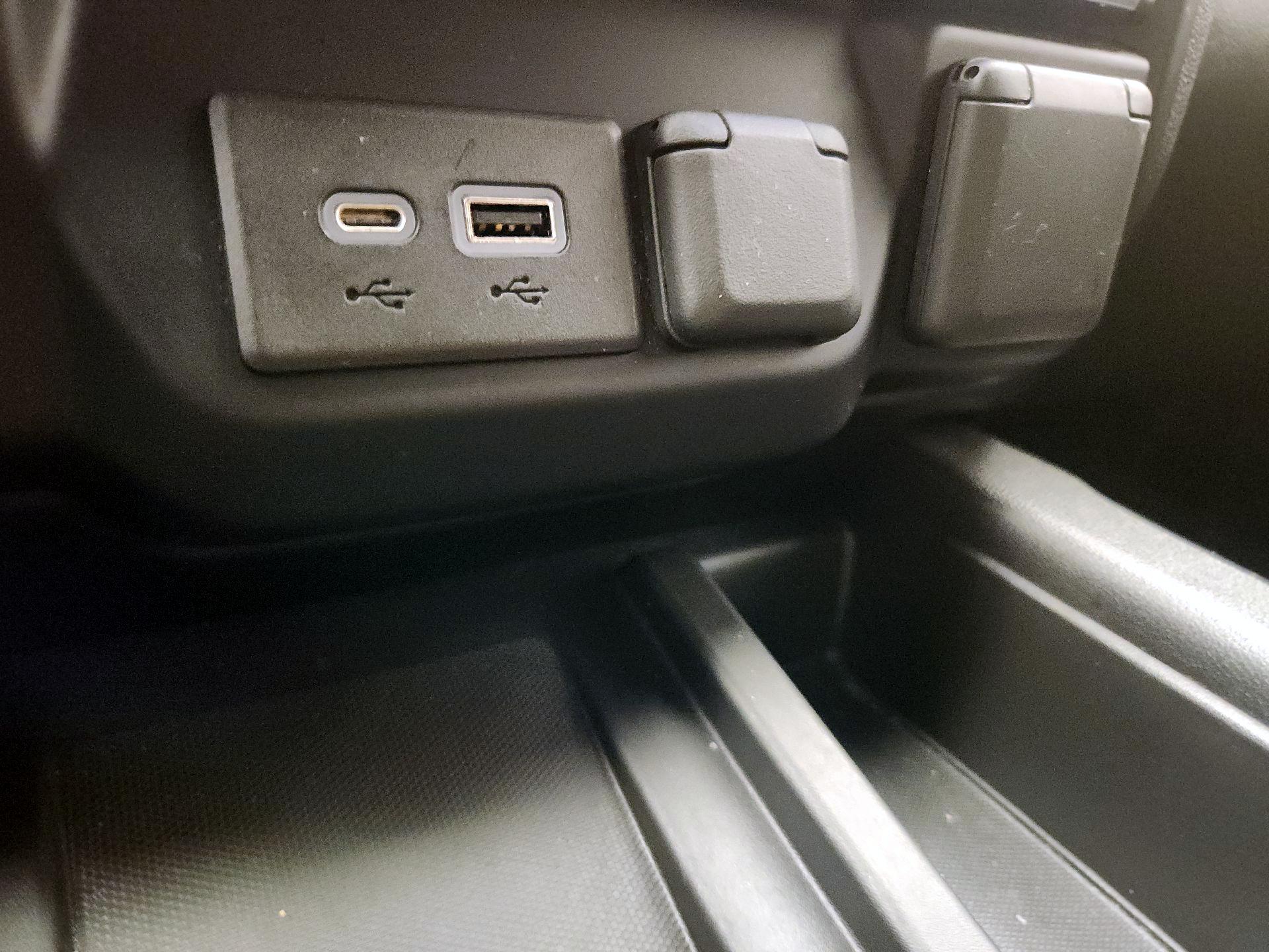 Thumbnail: 2021 GMC Sierra 1500 - 19