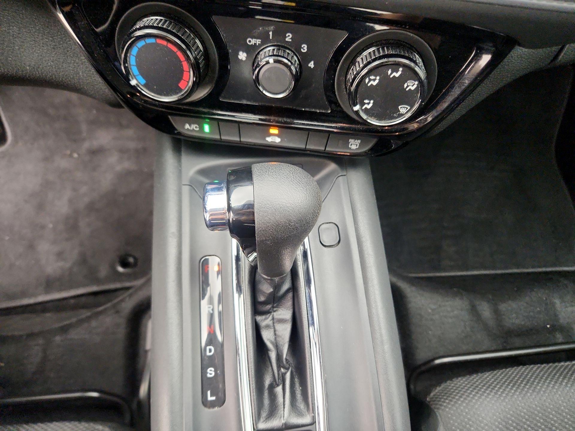 Thumbnail: 2016 Honda HR-V - 17